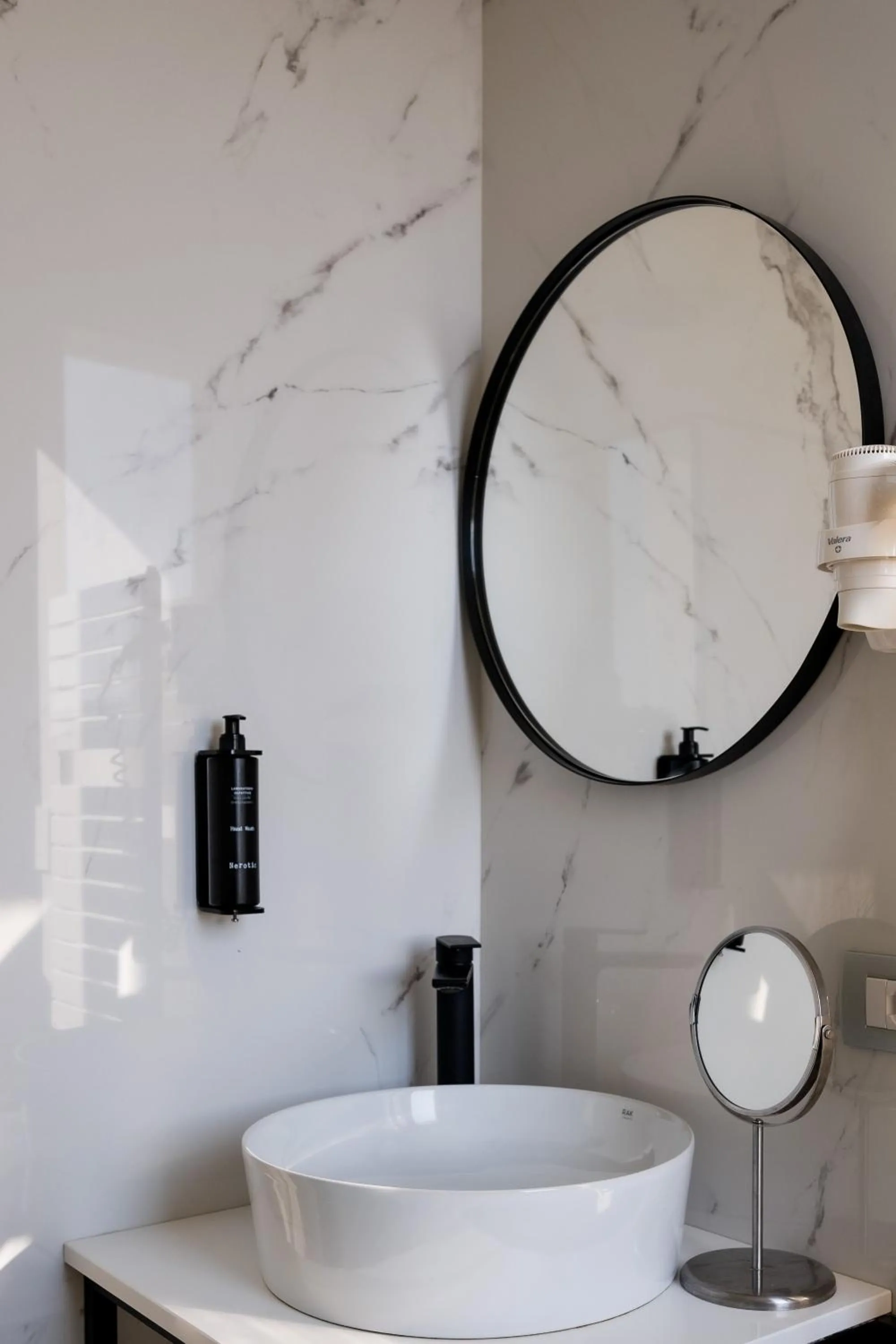 Bathroom in Hotel Due Mari & SPA