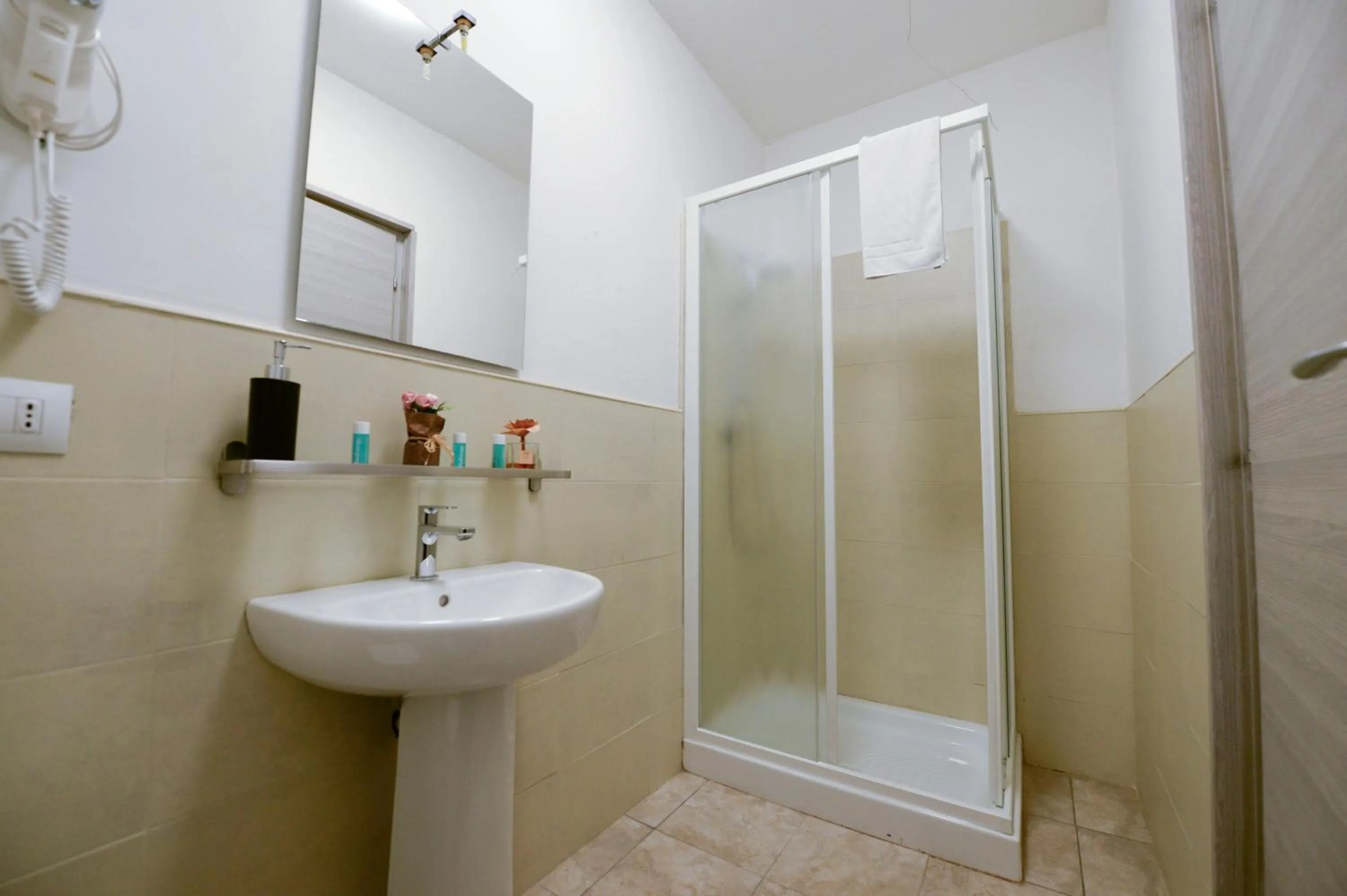 Shower in Palazzo Oliveto