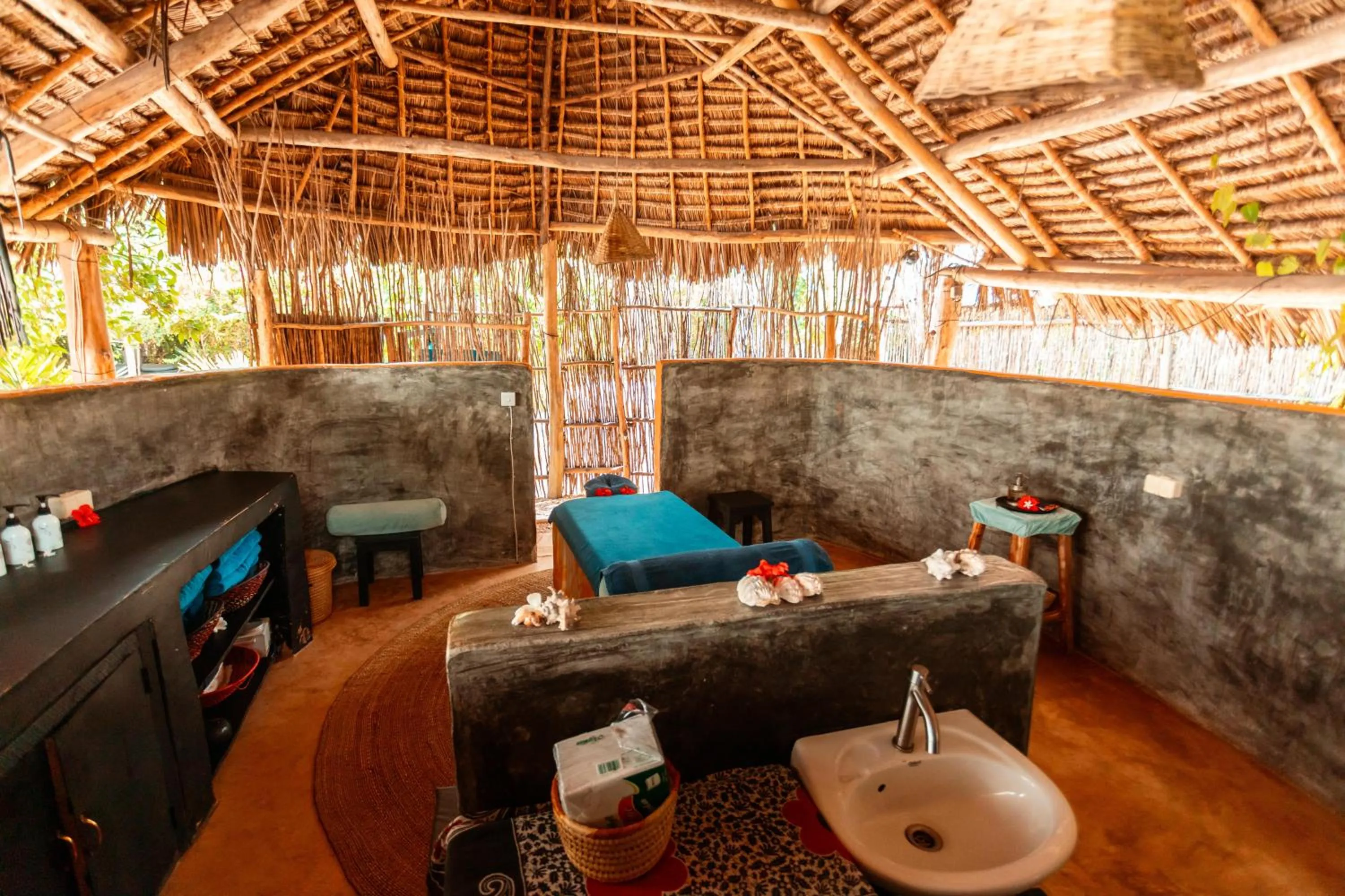 Massage in B4 Beach Club