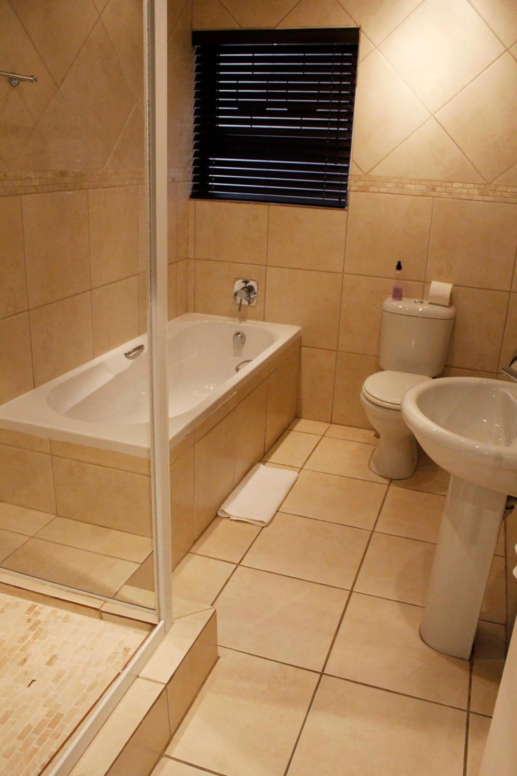 Shower in Amani Guest Lodge