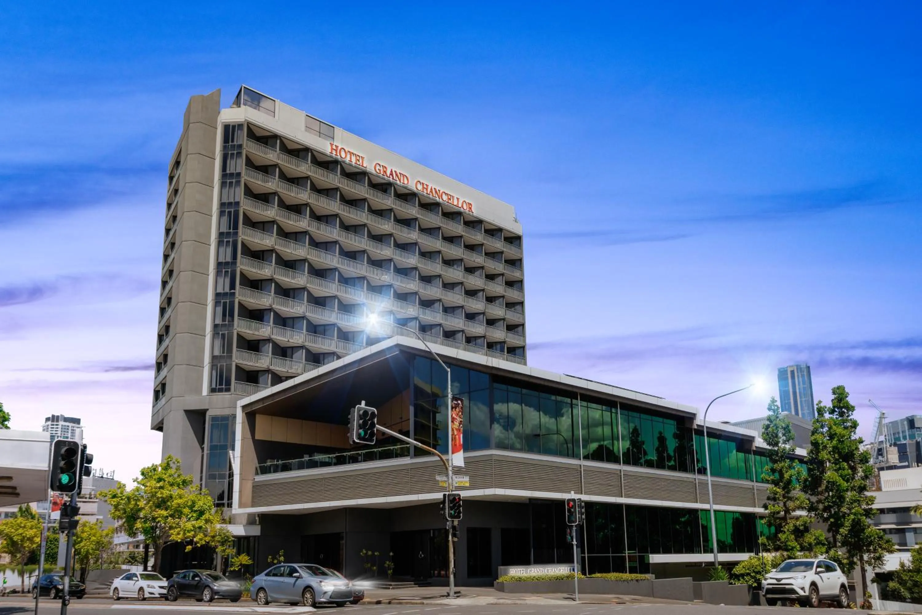 Facade/entrance in Hotel Grand Chancellor Brisbane