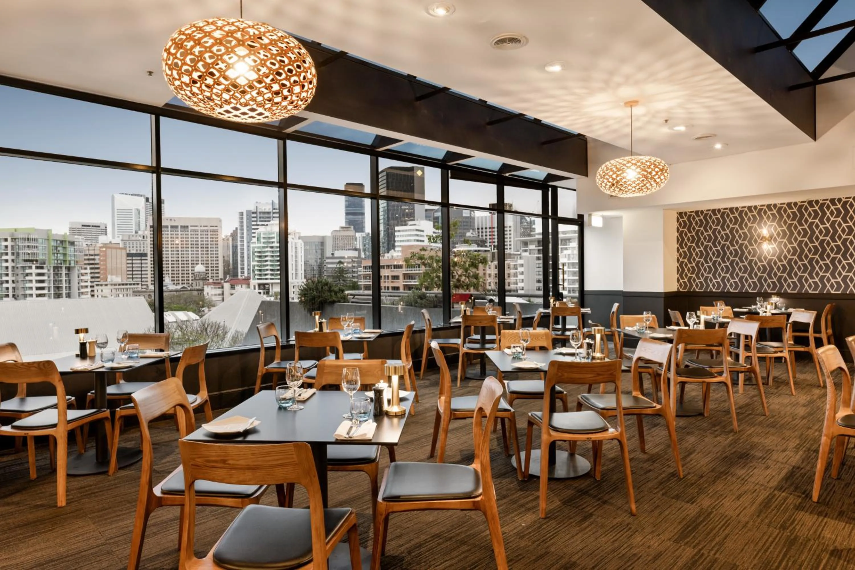 Restaurant/places to eat in Hotel Grand Chancellor Brisbane