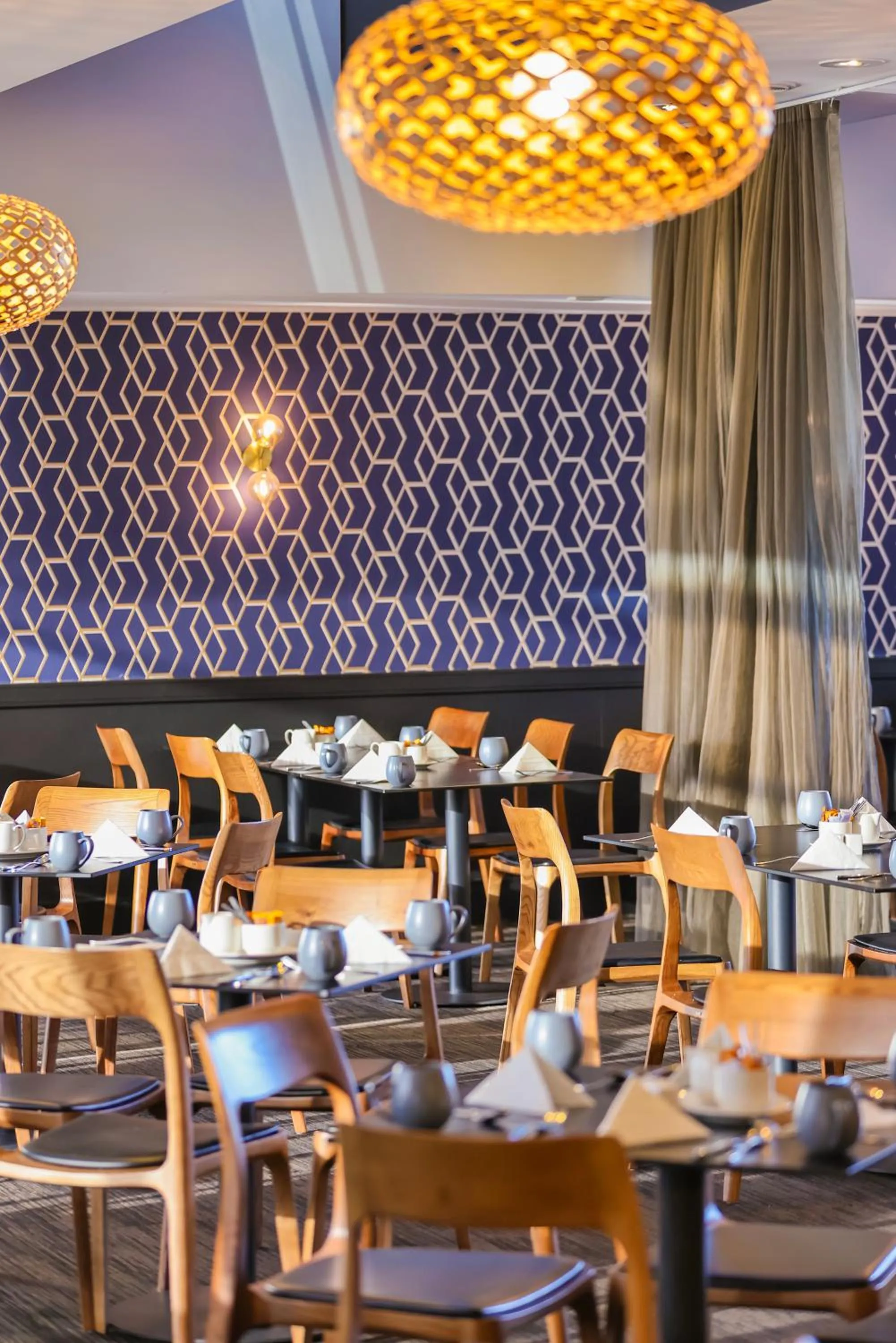 Restaurant/places to eat in Hotel Grand Chancellor Brisbane