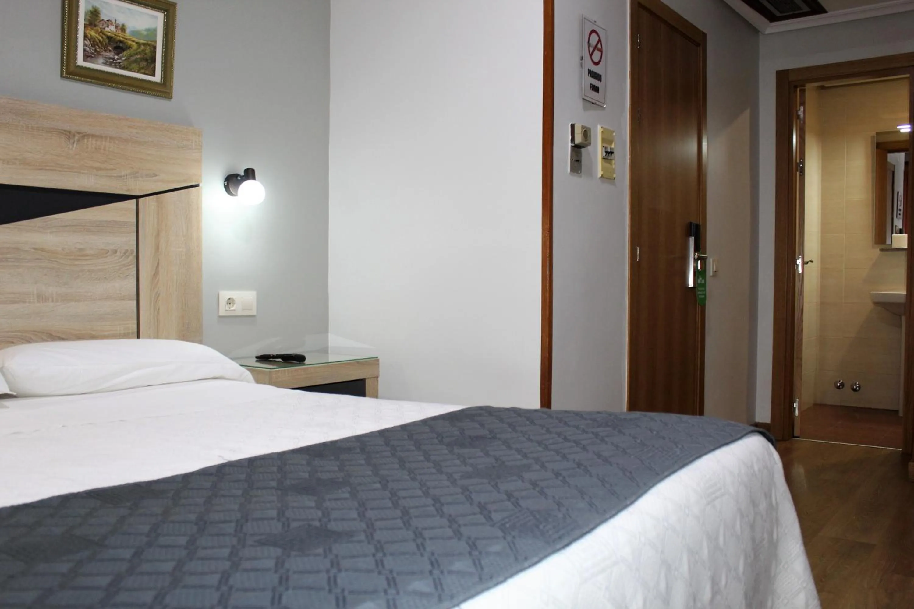 Bed in Hostal Madrid