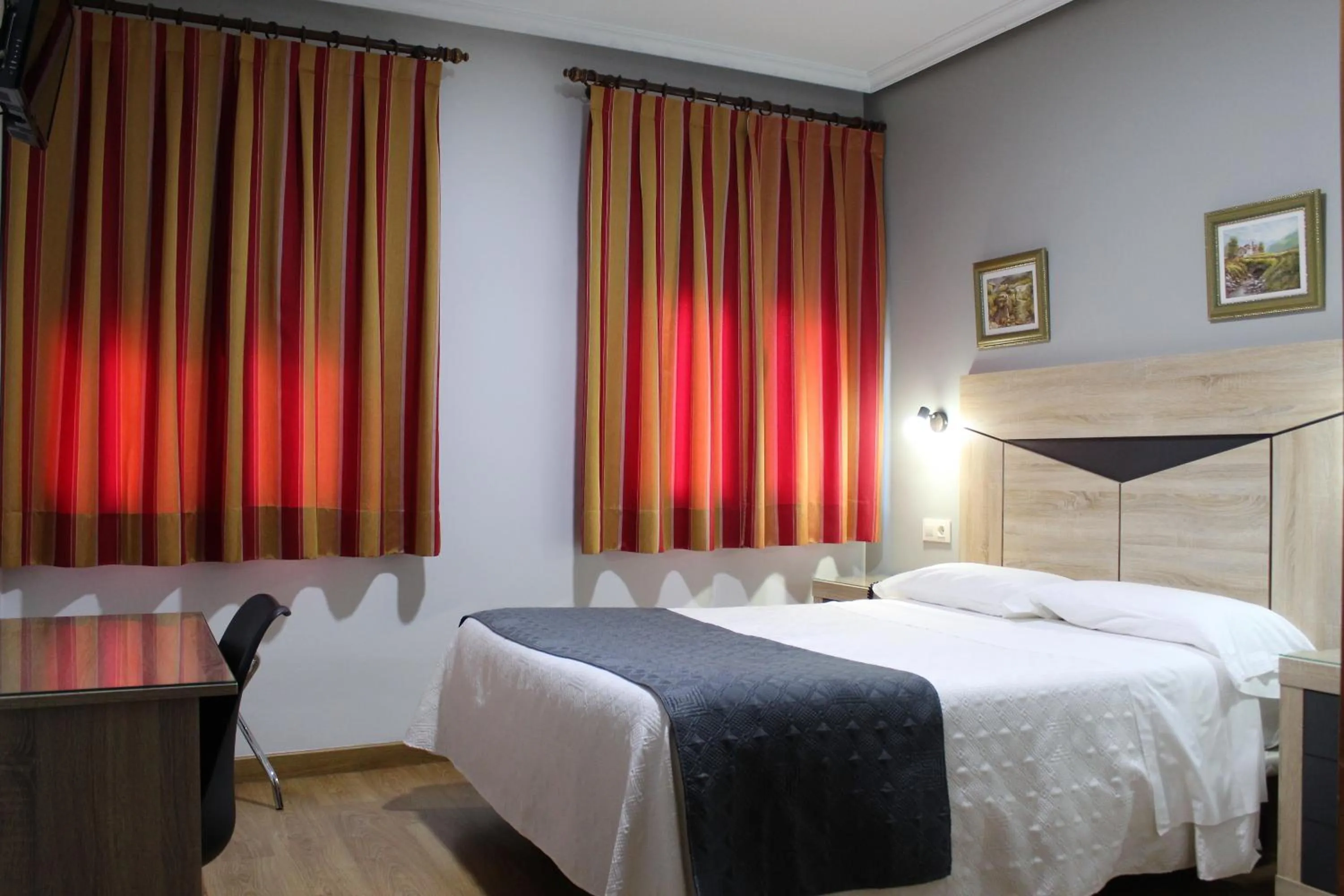 Bed in Hostal Madrid