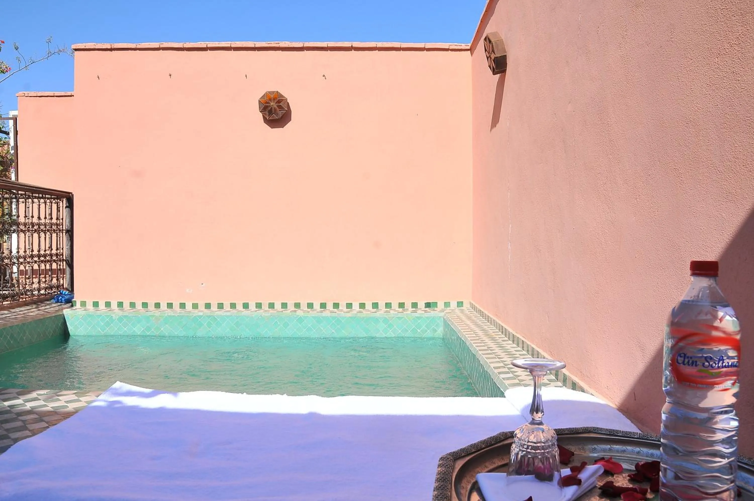 Swimming pool in Riad Lila