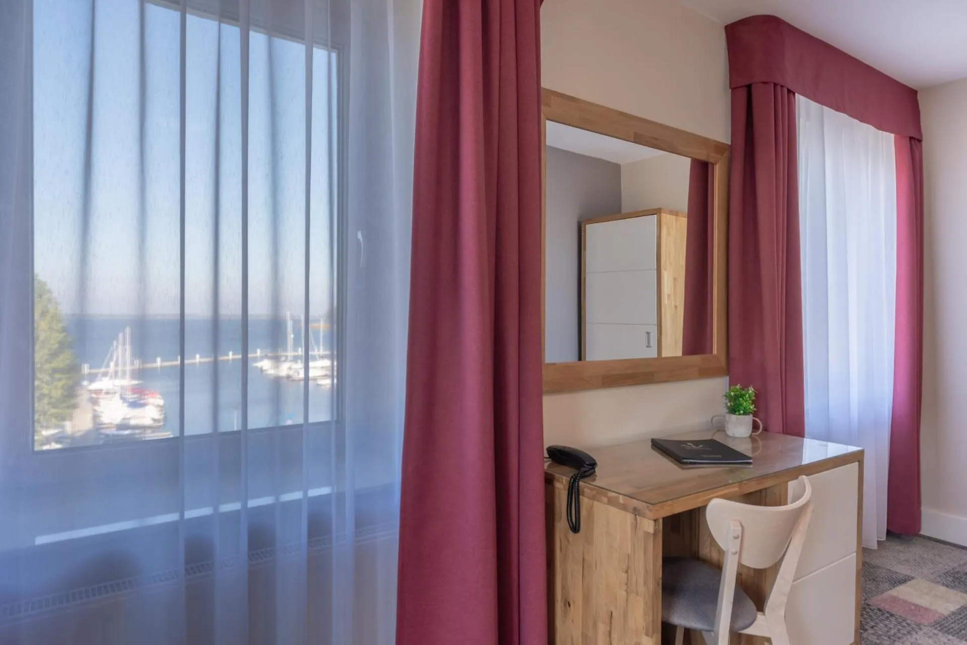 Sea view in Marina Pallatium Premium Floor