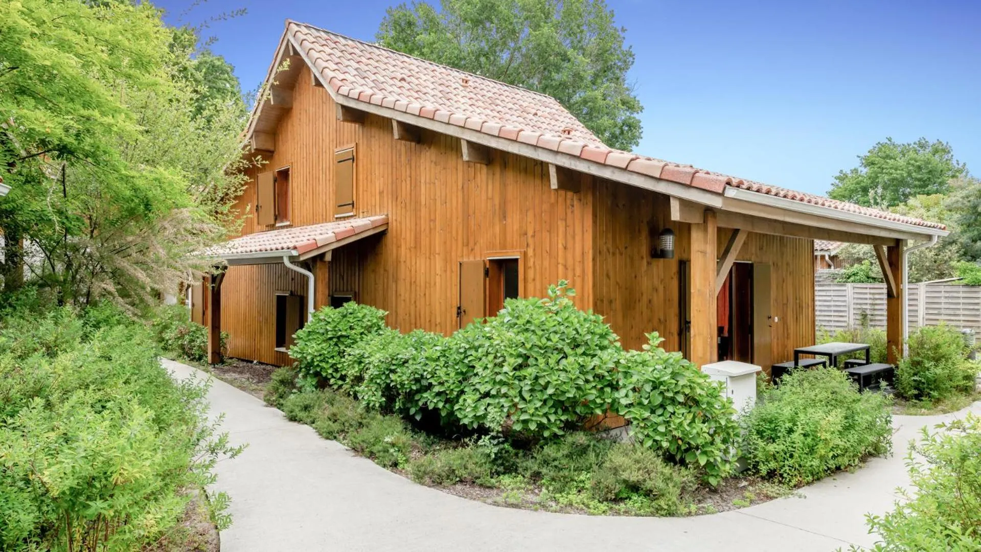 Facade/entrance in Vacancéole - Les Rives du Lac