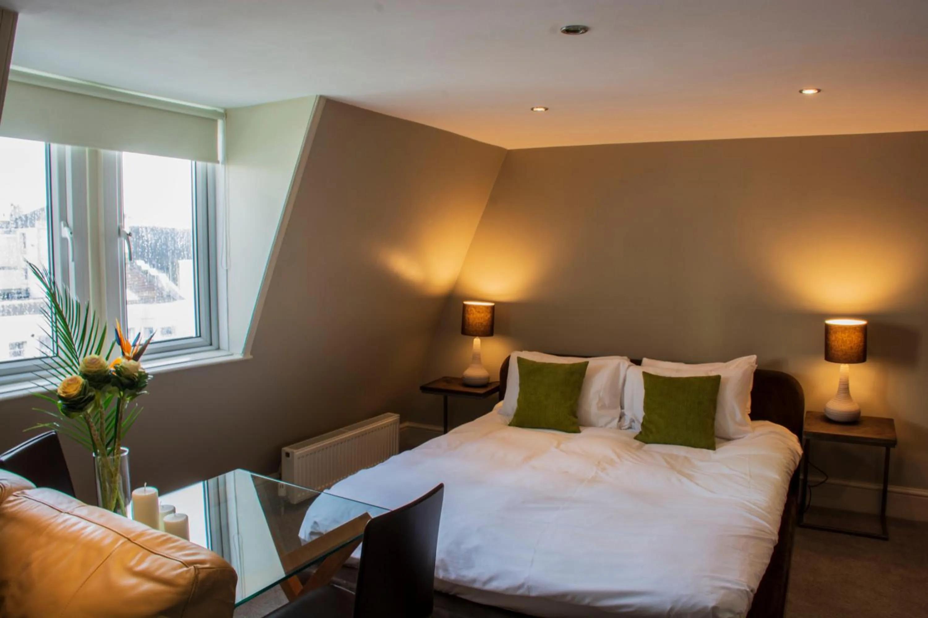 Bed in Amherst Brighton