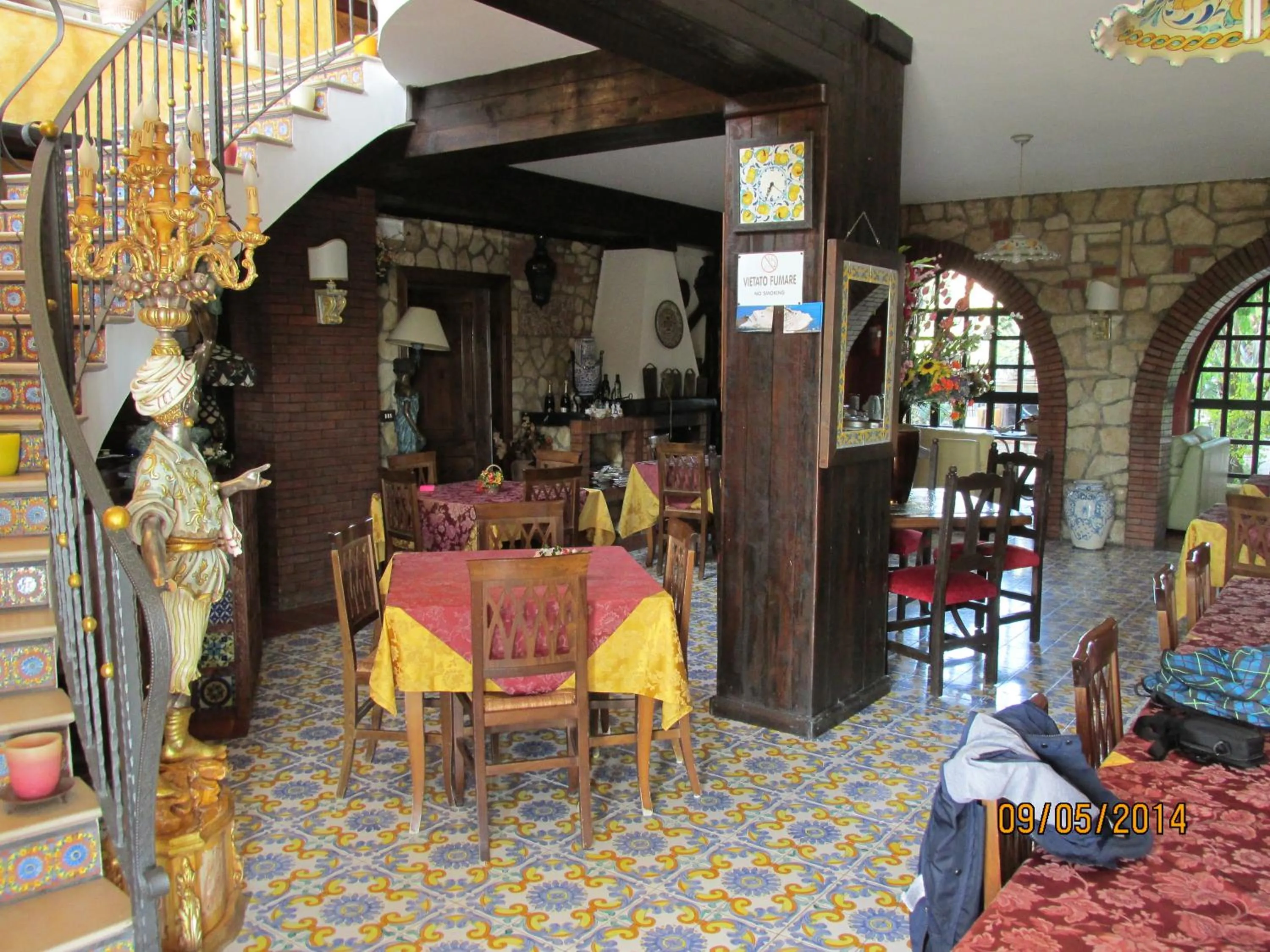 Restaurant/places to eat in Agriturismo Reggia Saracena