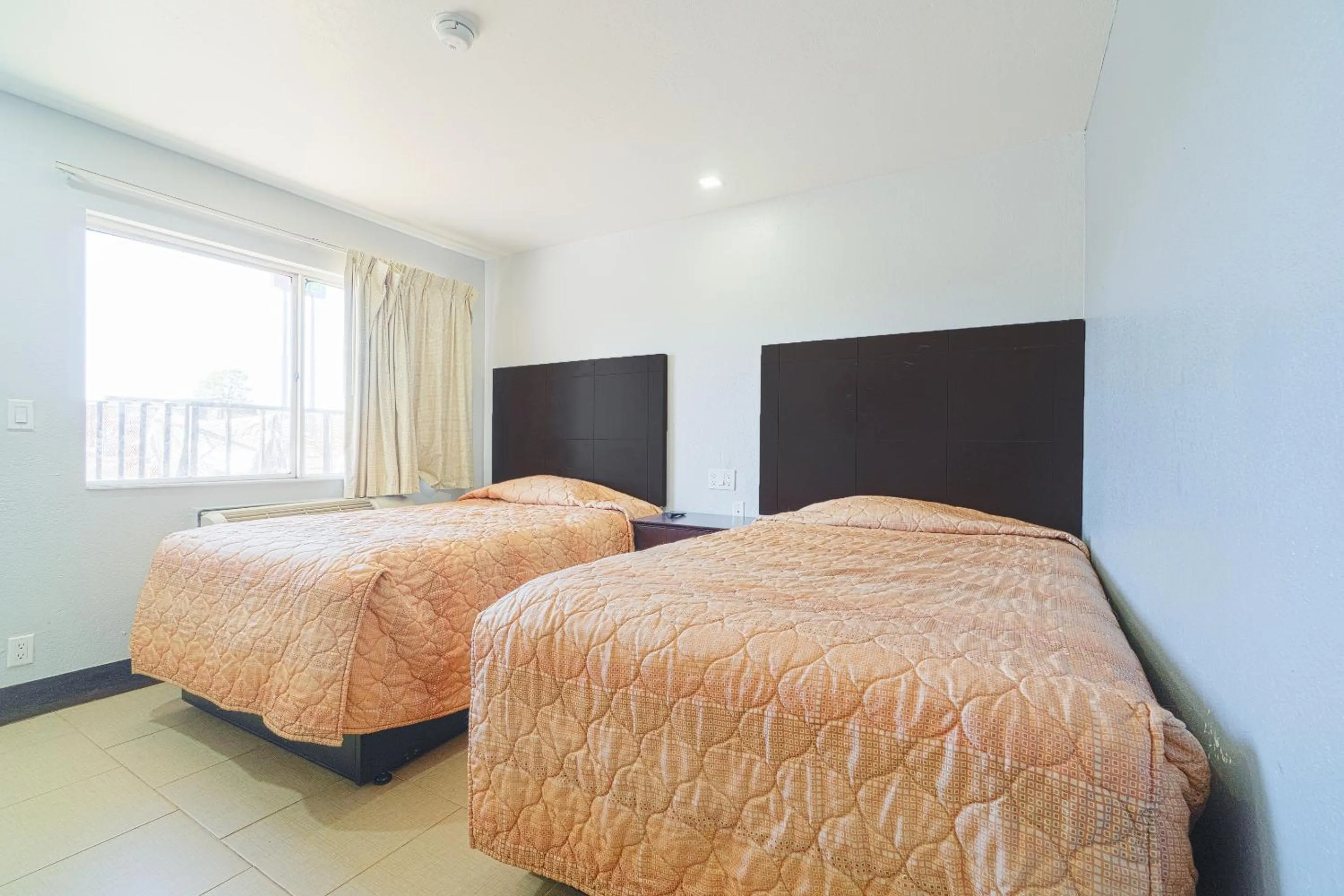 Bedroom, Bed in Xpress Inn & Extended Stays