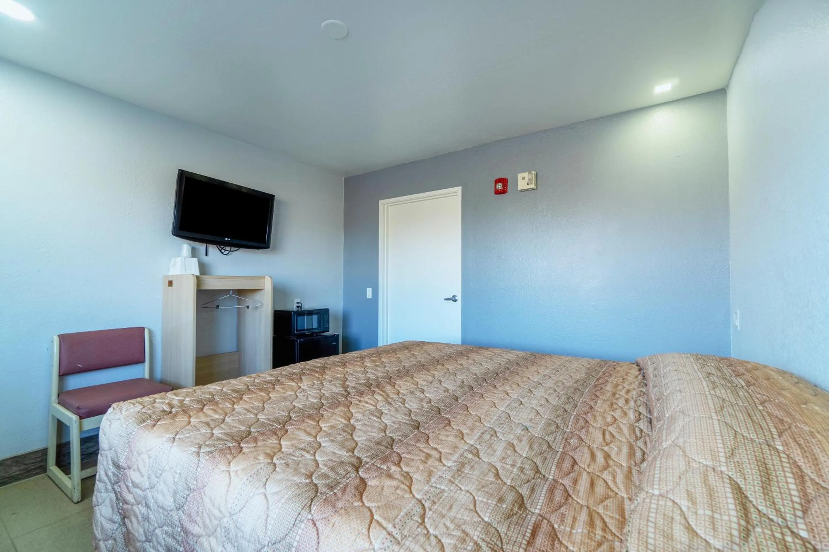 Bedroom, Bed in Xpress Inn & Extended Stays