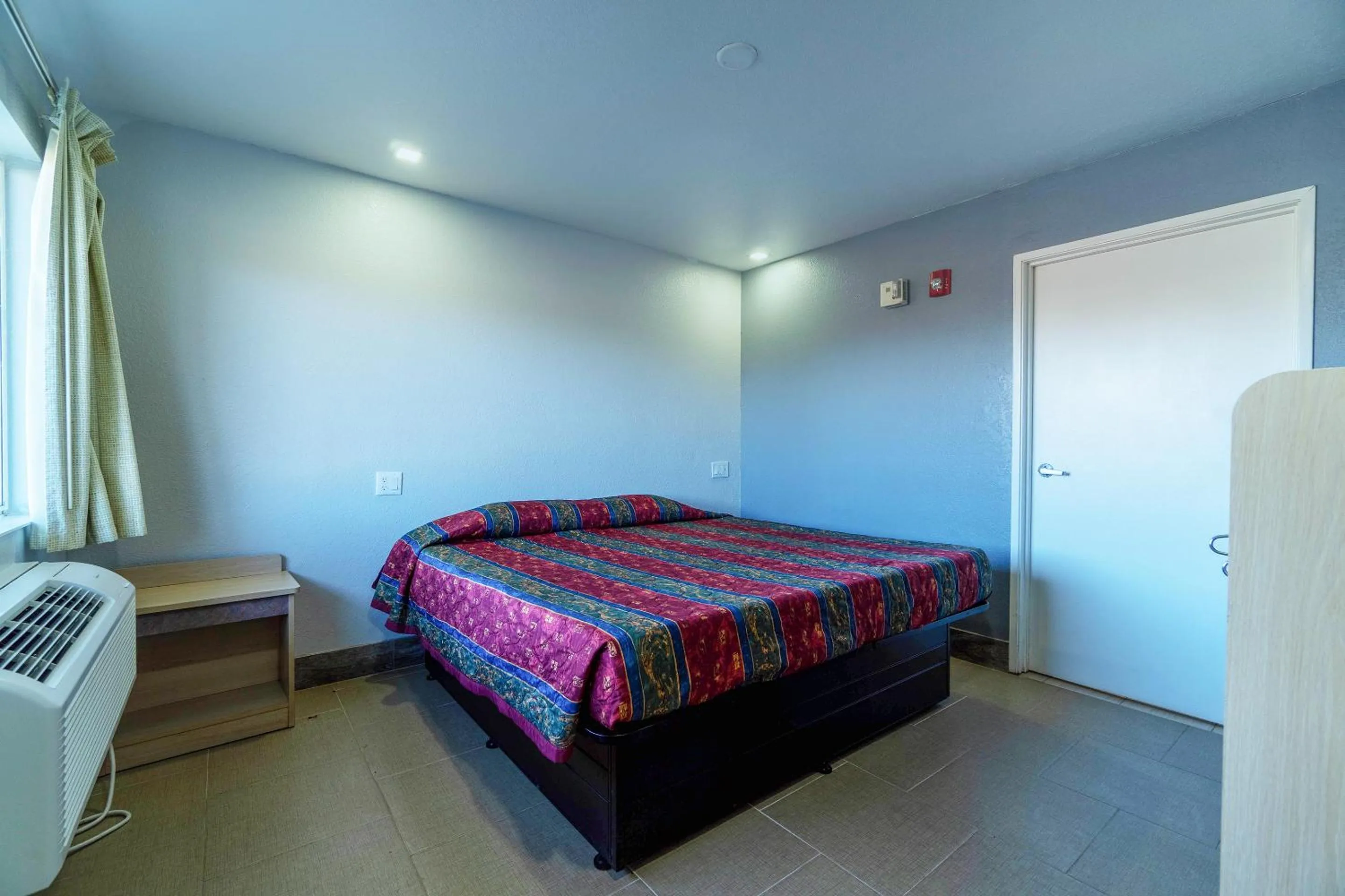 Bedroom, Bed in Xpress Inn & Extended Stays