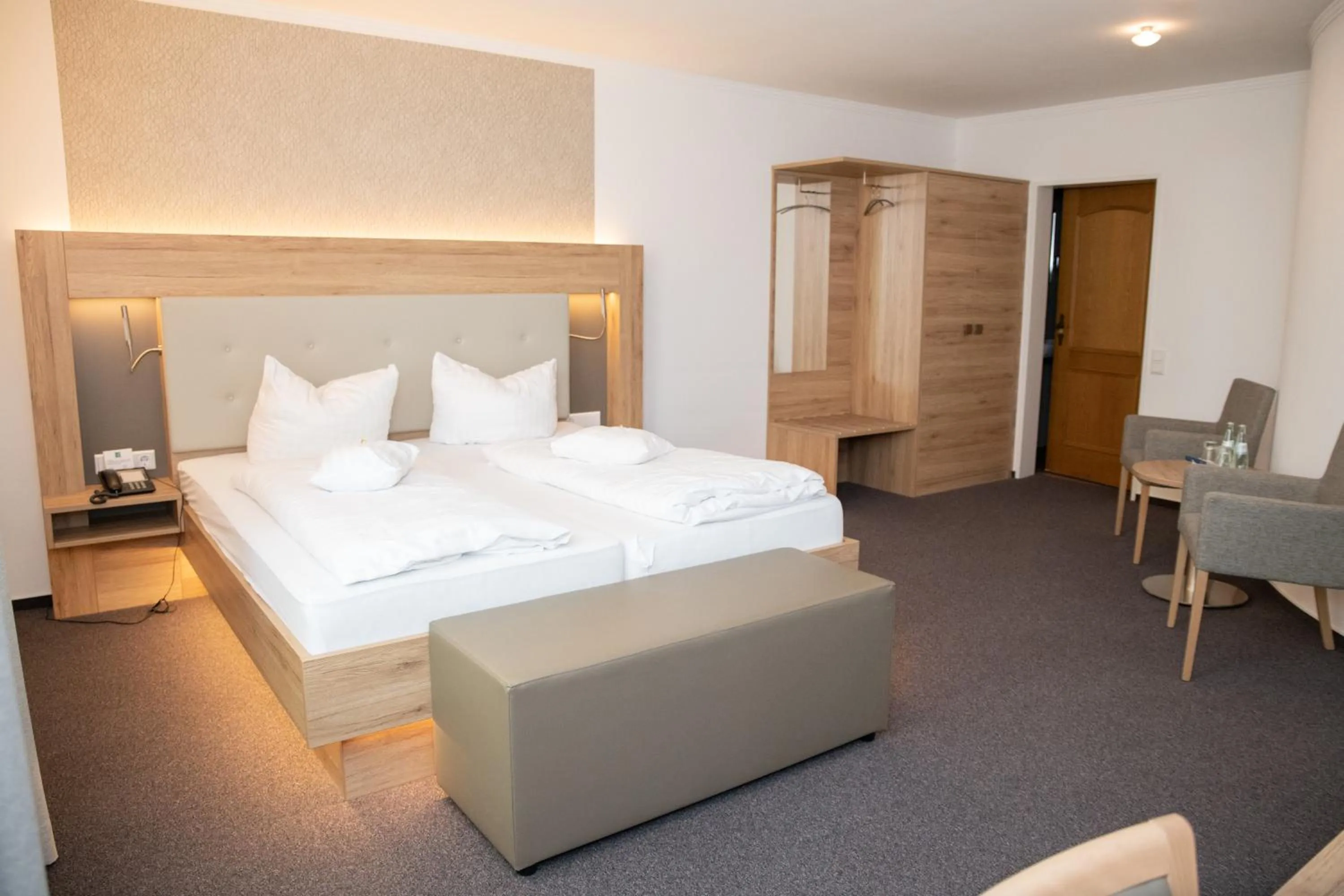 Photo of the whole room, Bed in Hotel Restaurant Große Teichsmühle