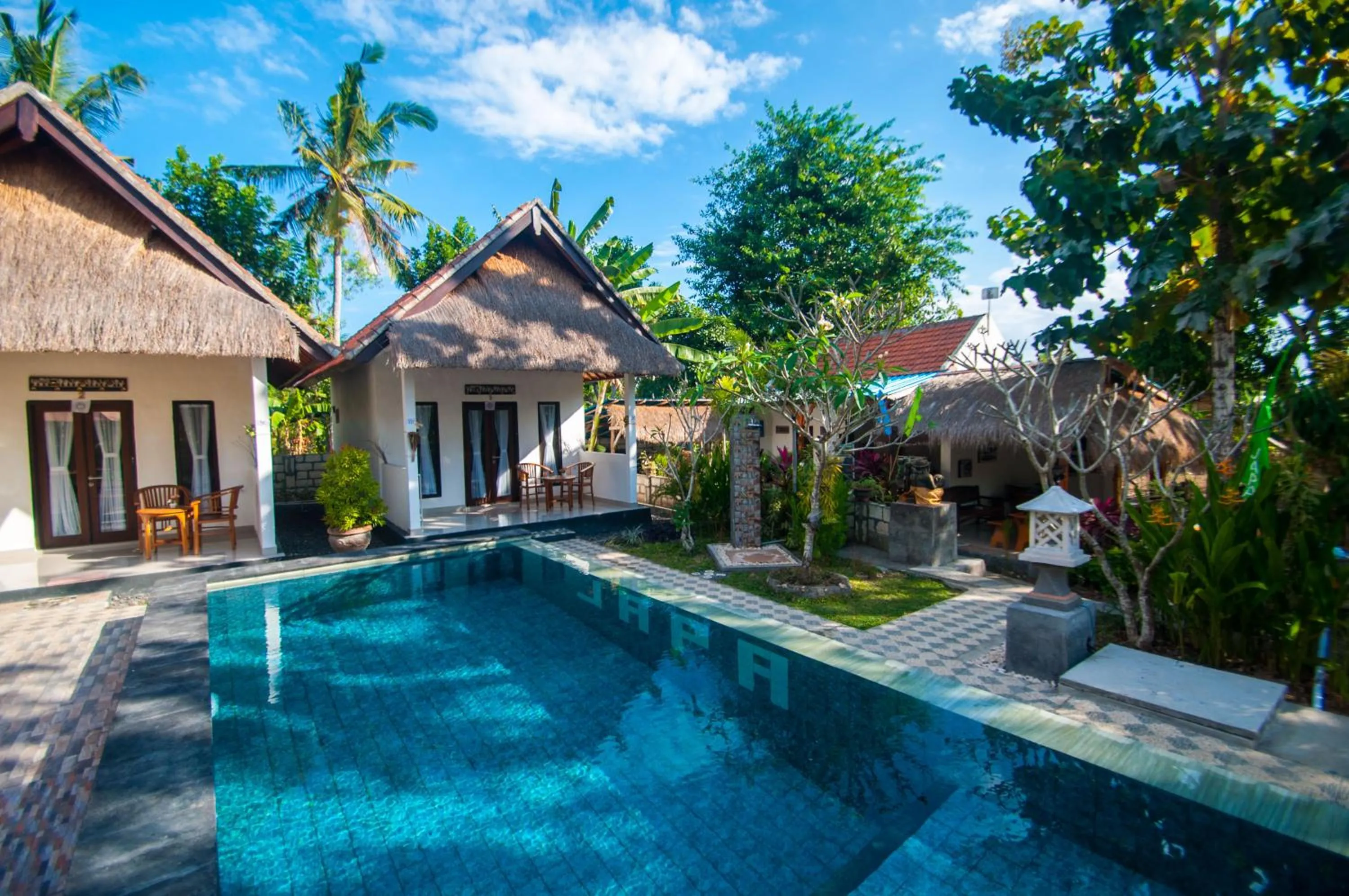 Swimming pool in Japa Bungalow