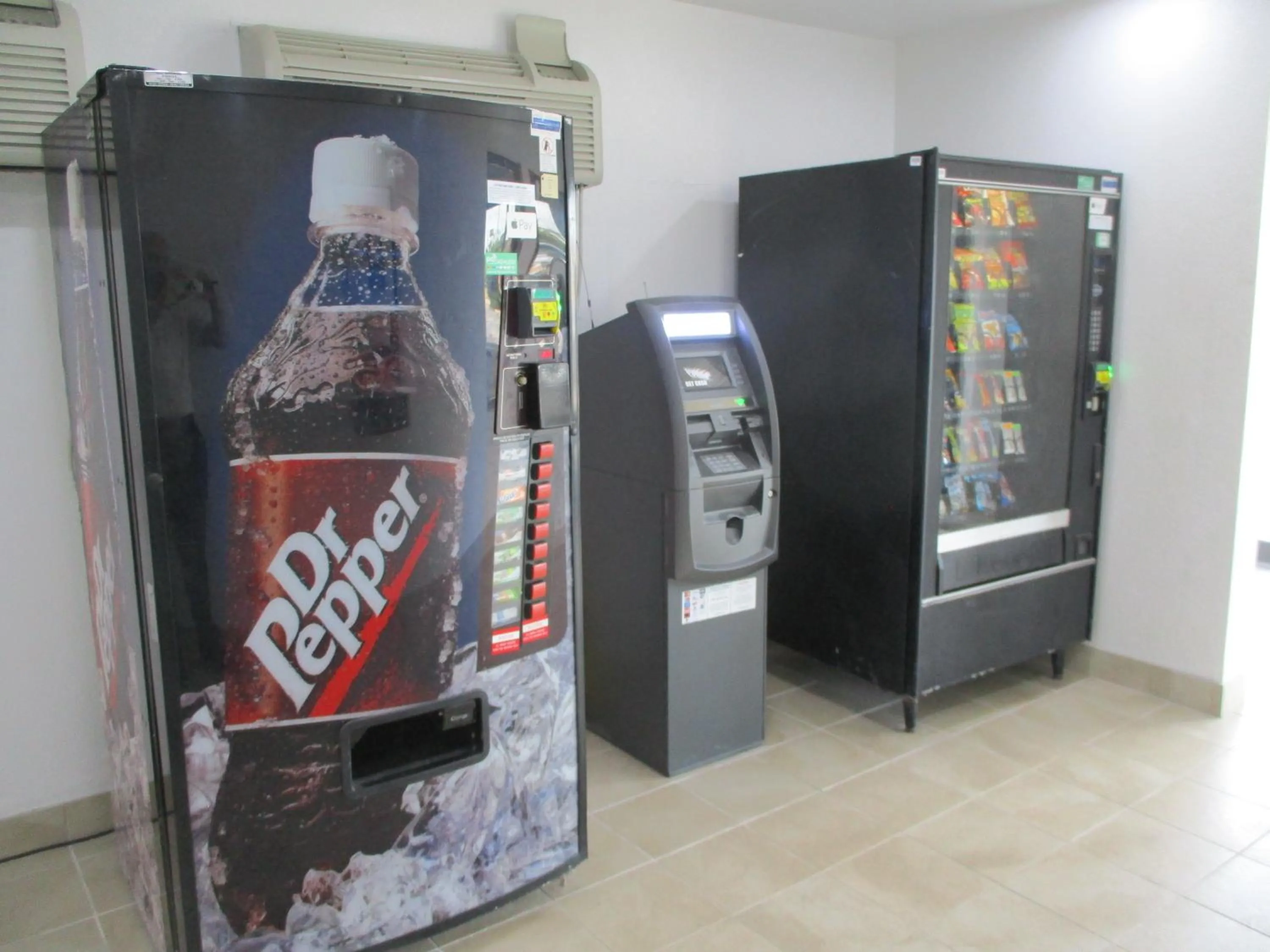 Drinks in Motel 6-Meridian, MS