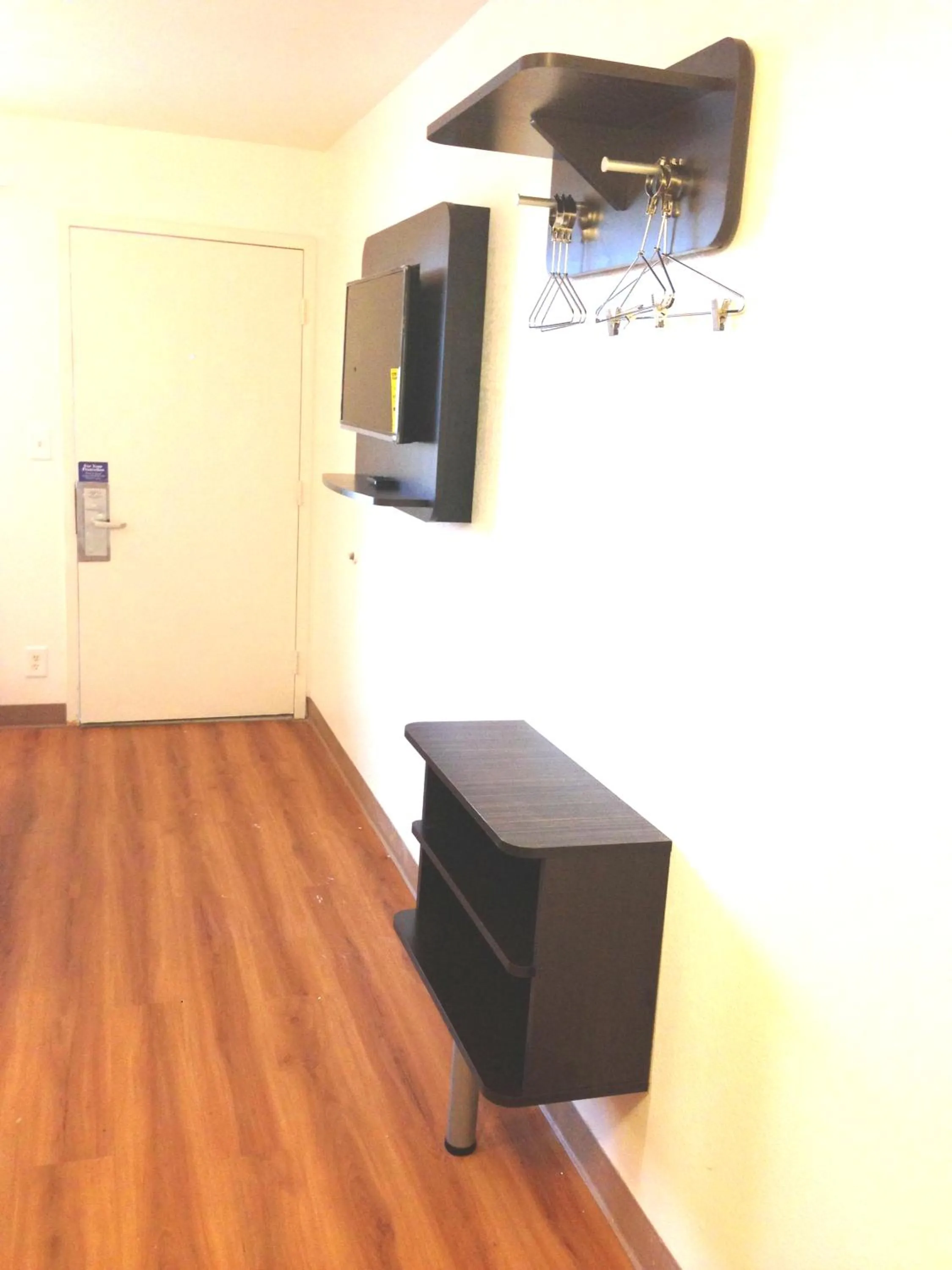 TV and multimedia in Motel 6-Bessemer, AL - Birmingham