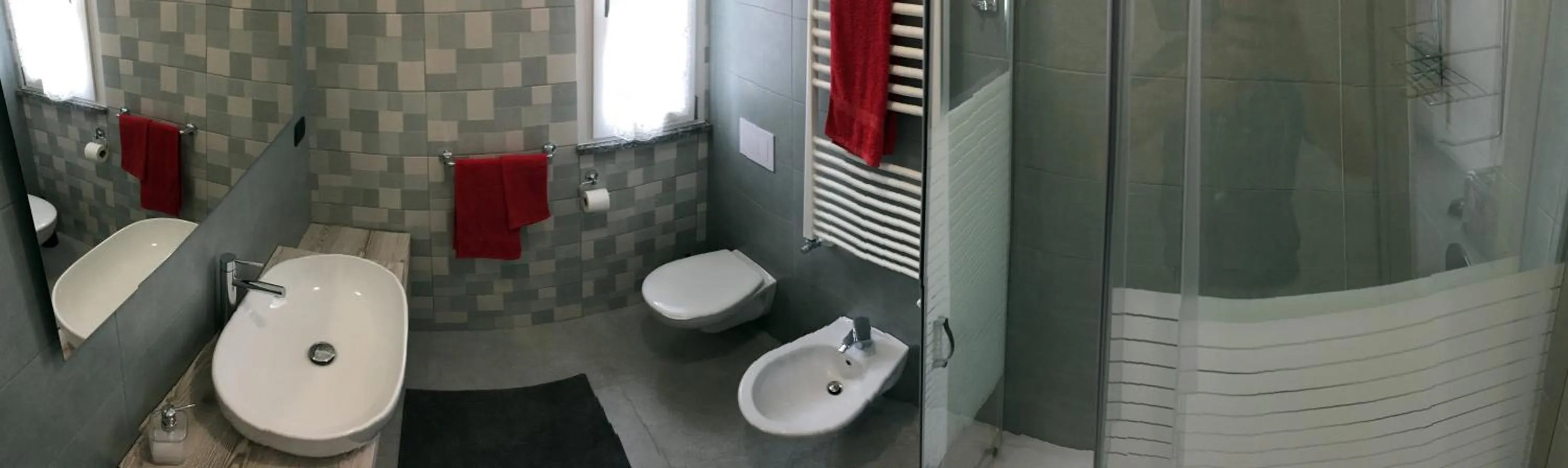 Bathroom in B&B Honey Rooms