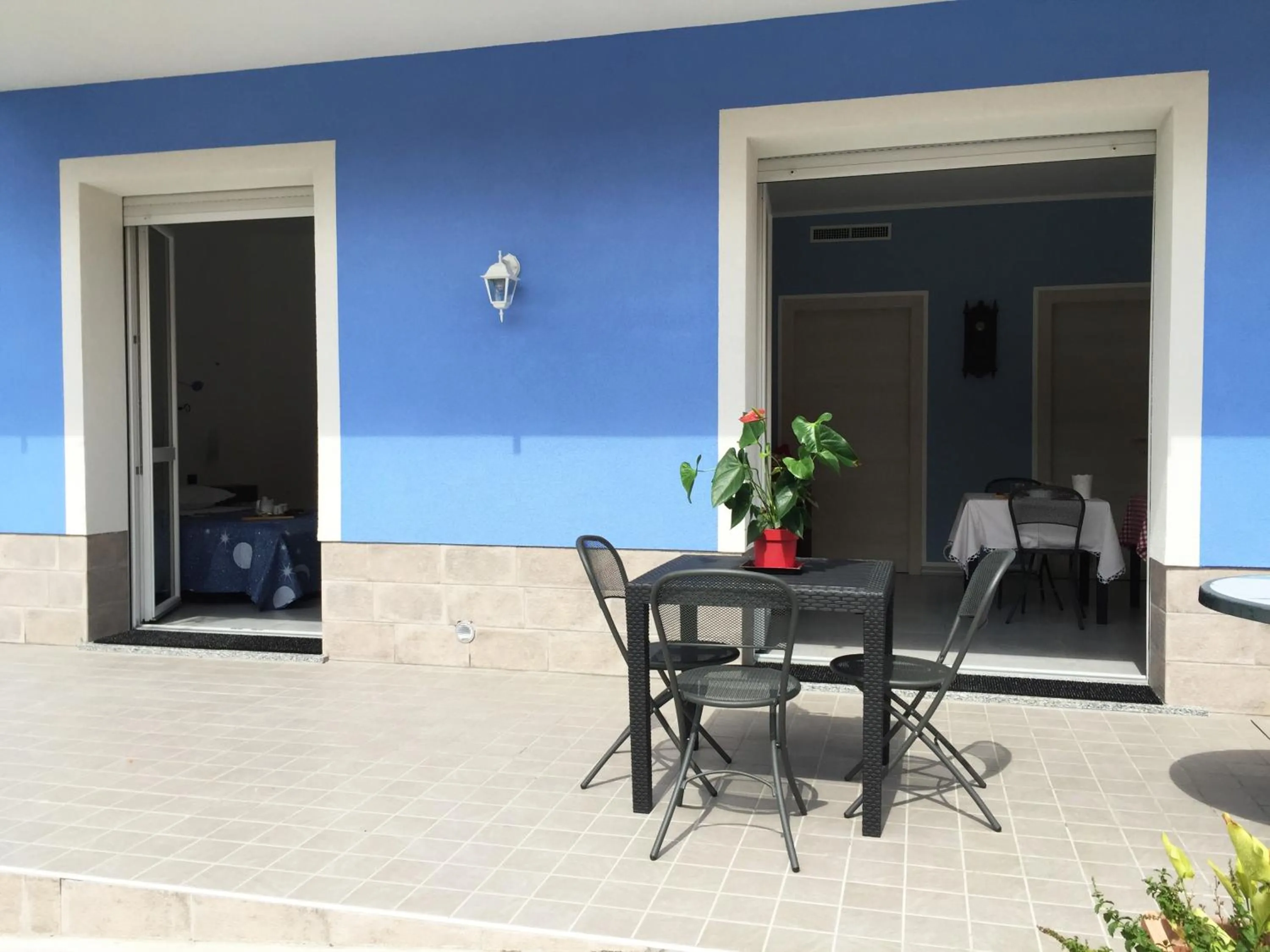 Facade/entrance in B&B Honey Rooms