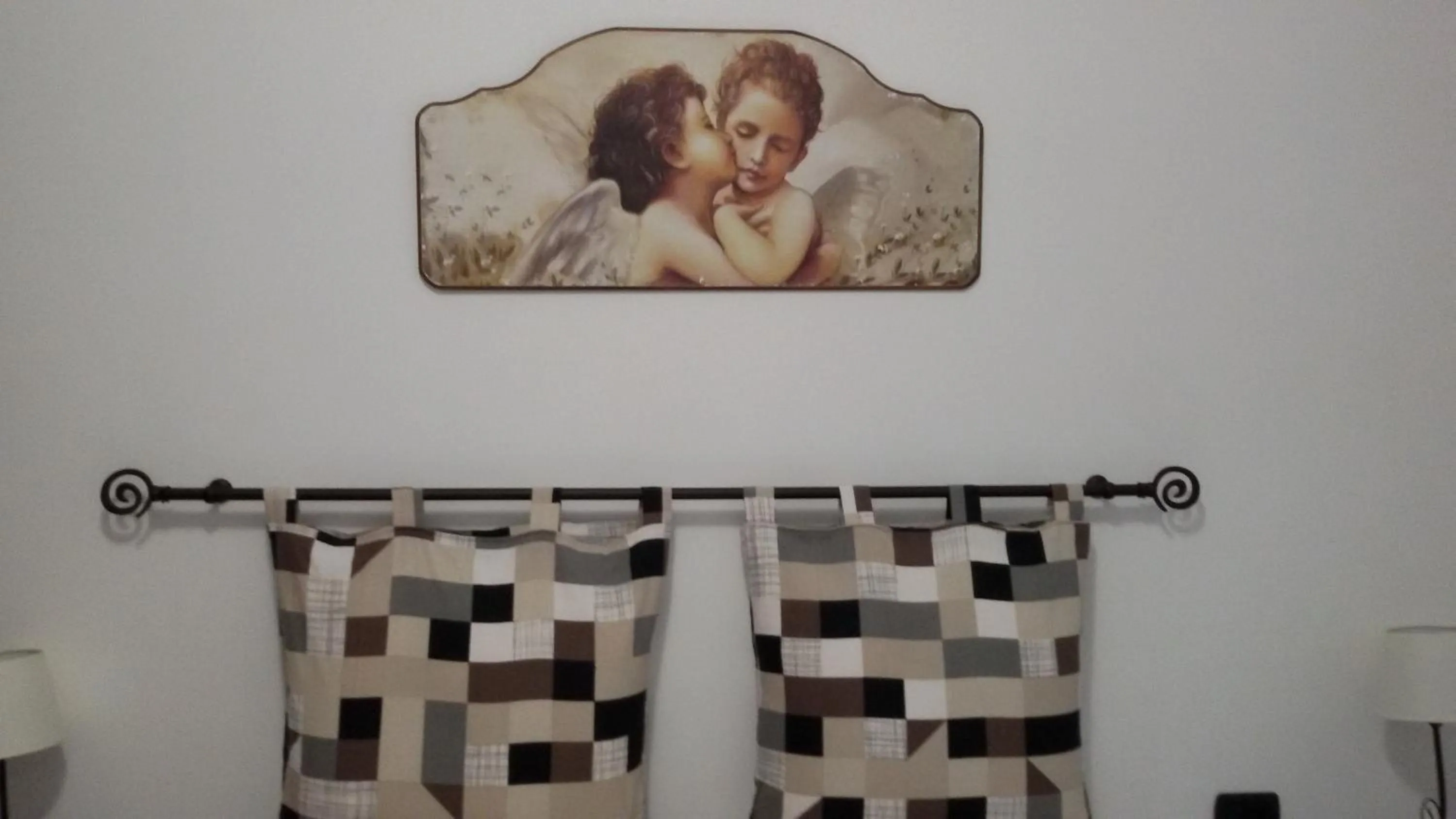 Decorative detail in B&B Honey Rooms