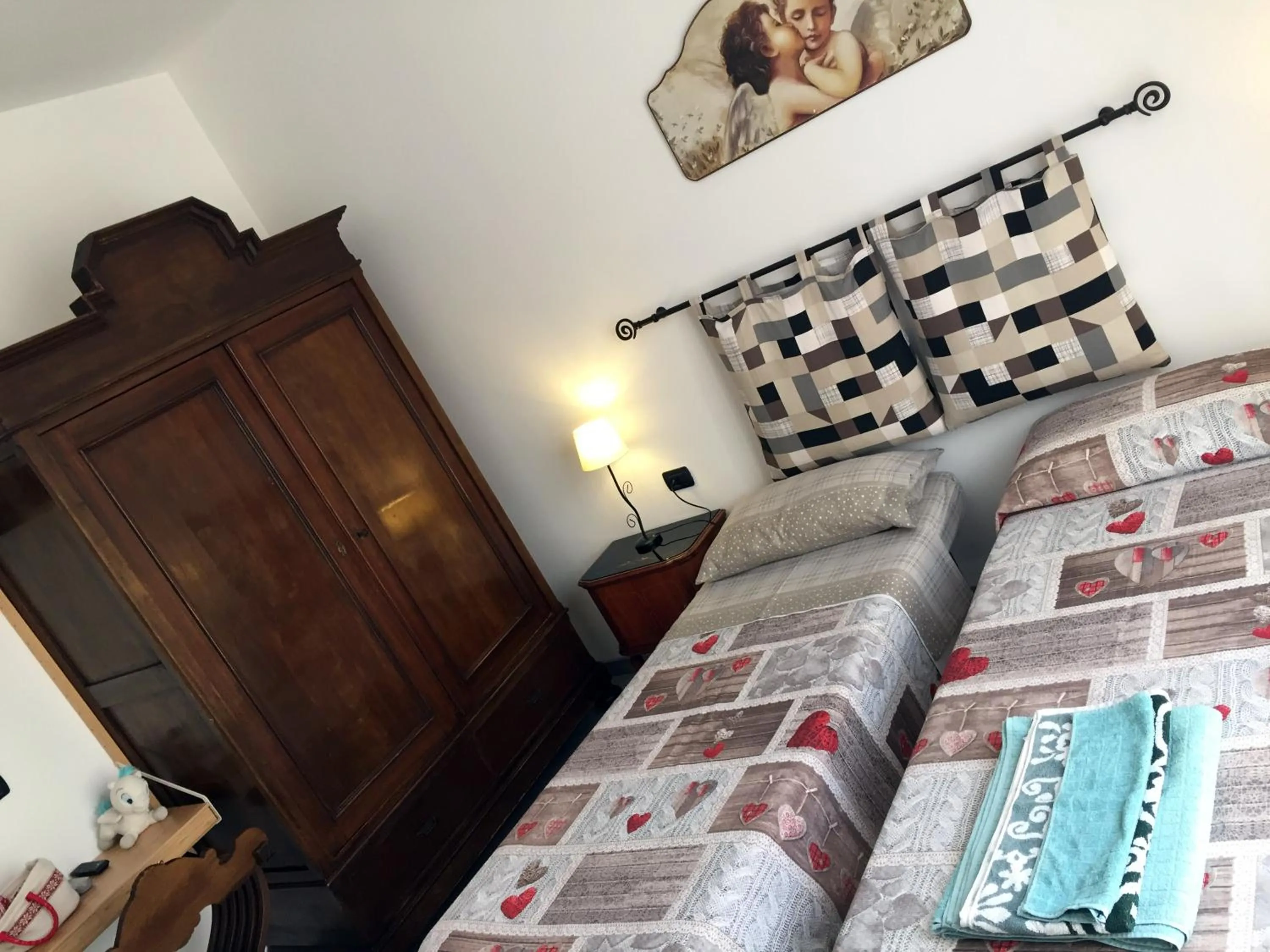 Bed in B&B Honey Rooms