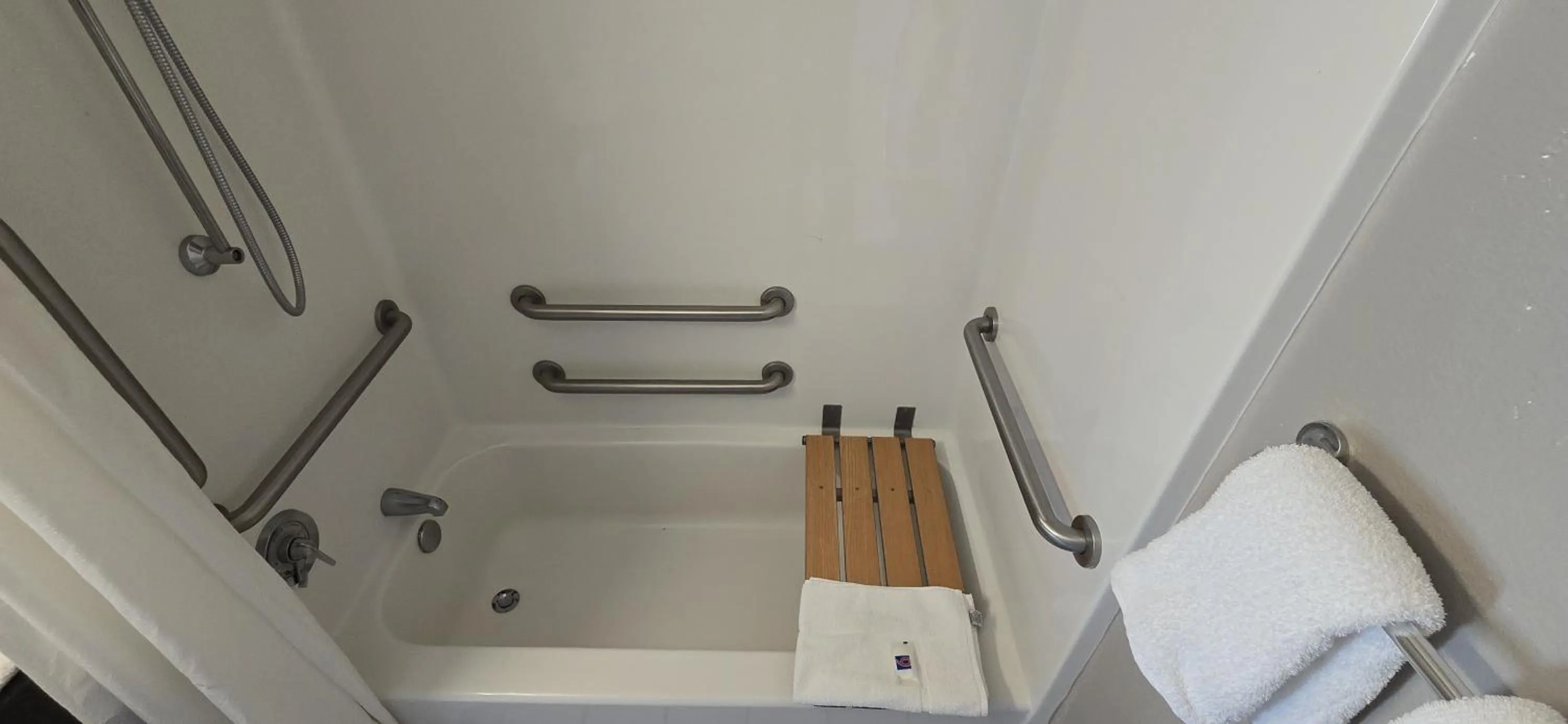 Bathroom in Motel 6-Slidell, LA - New Orleans