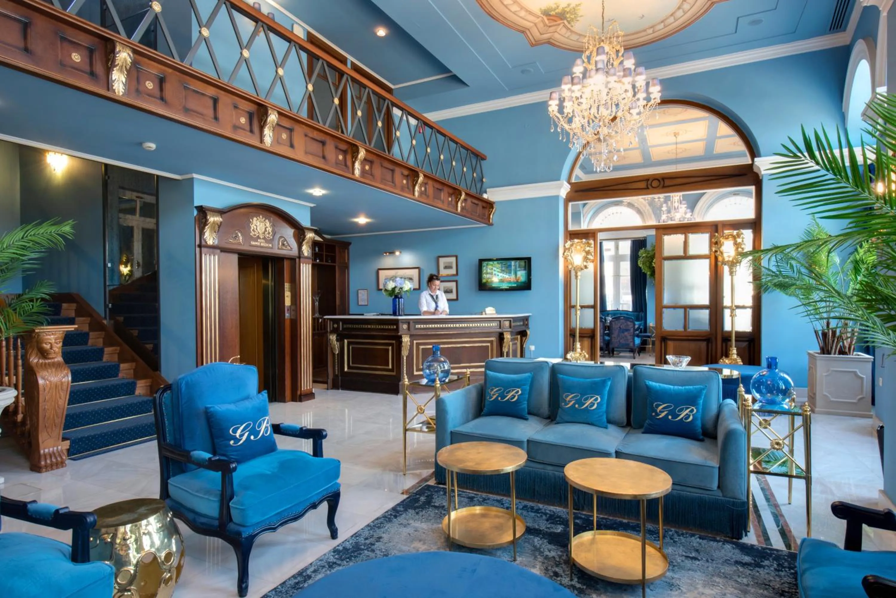 Seating area in Grande Bretagne - Nafplio