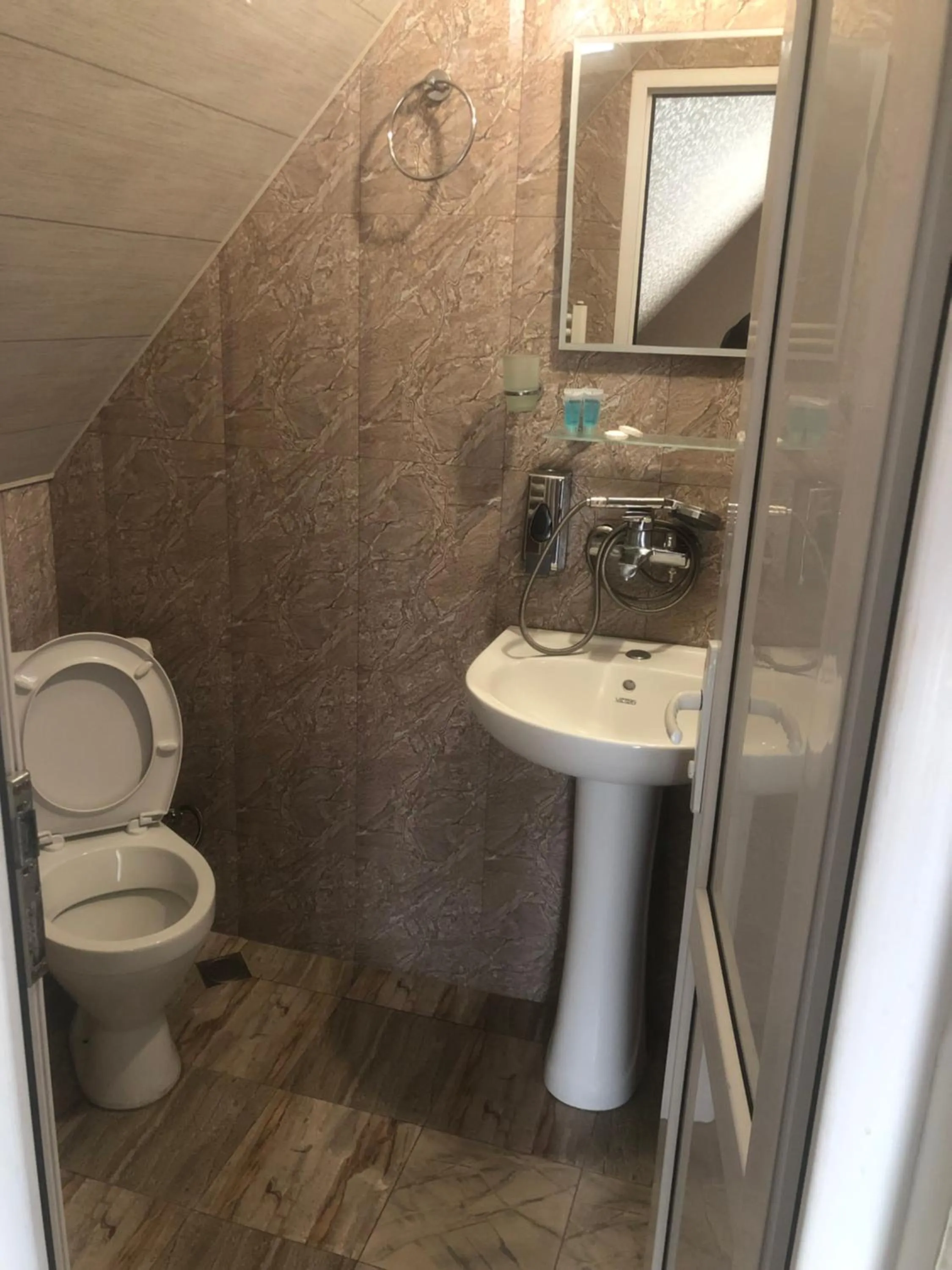 Bathroom in Kazbegi Inn