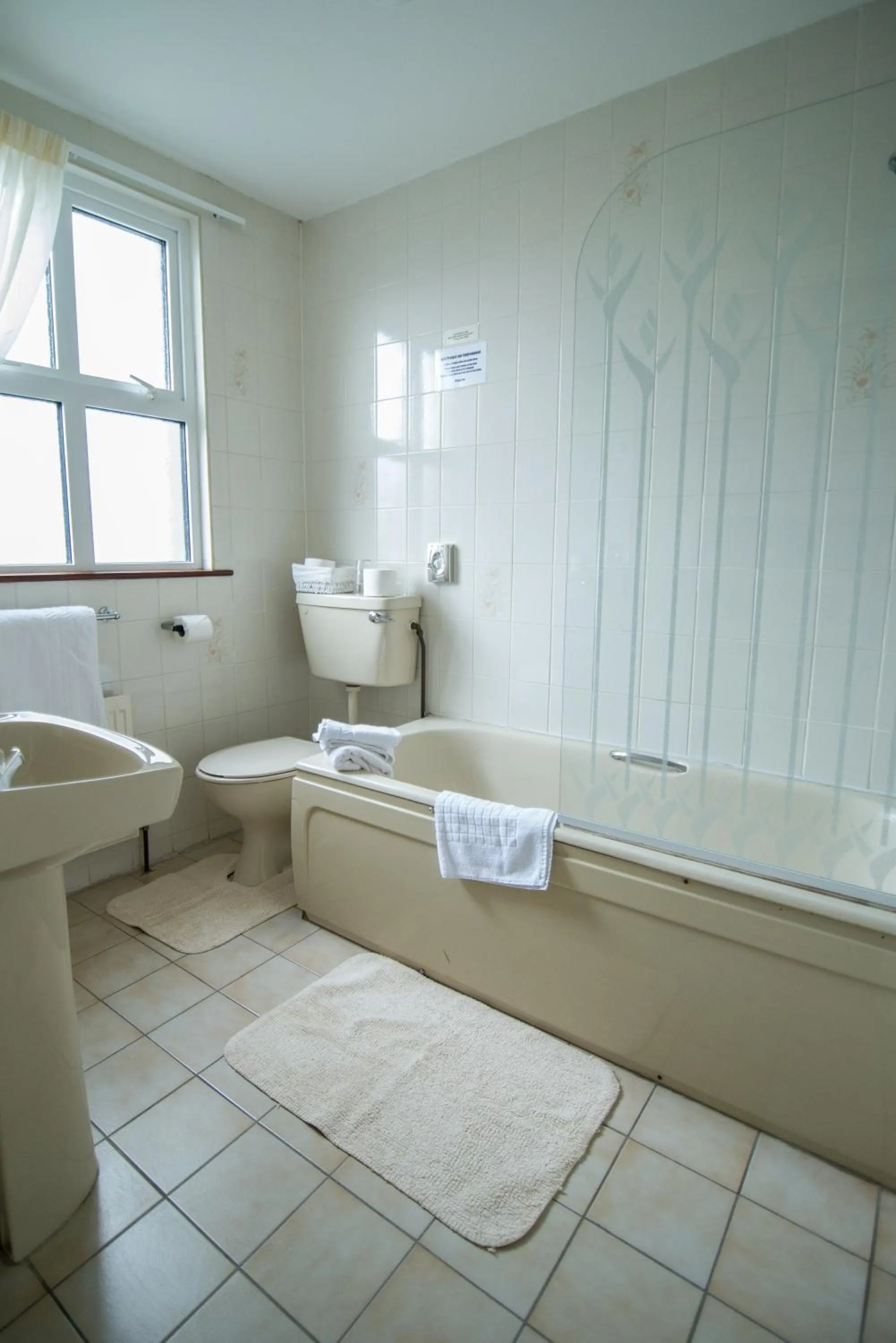 Shower in The Ritz House