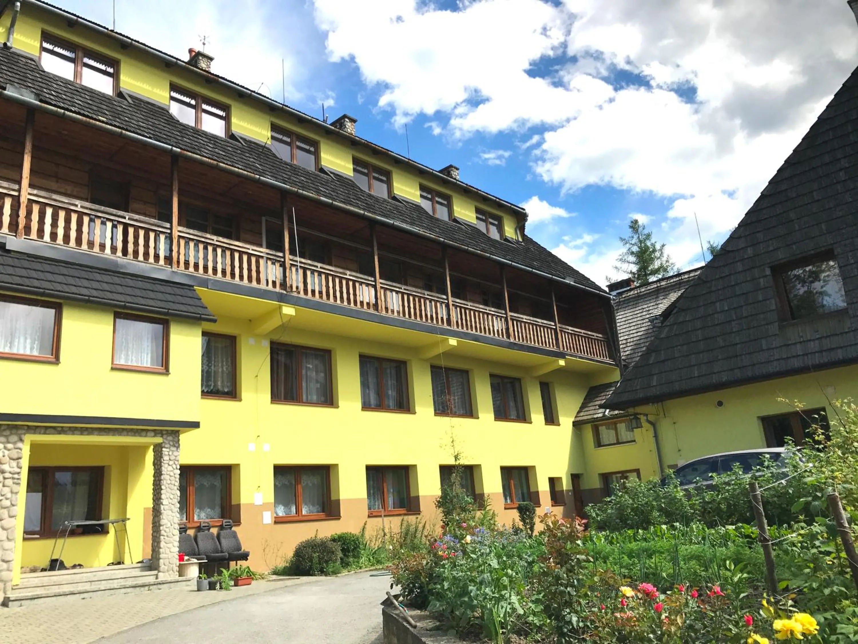 Property building in uKazika