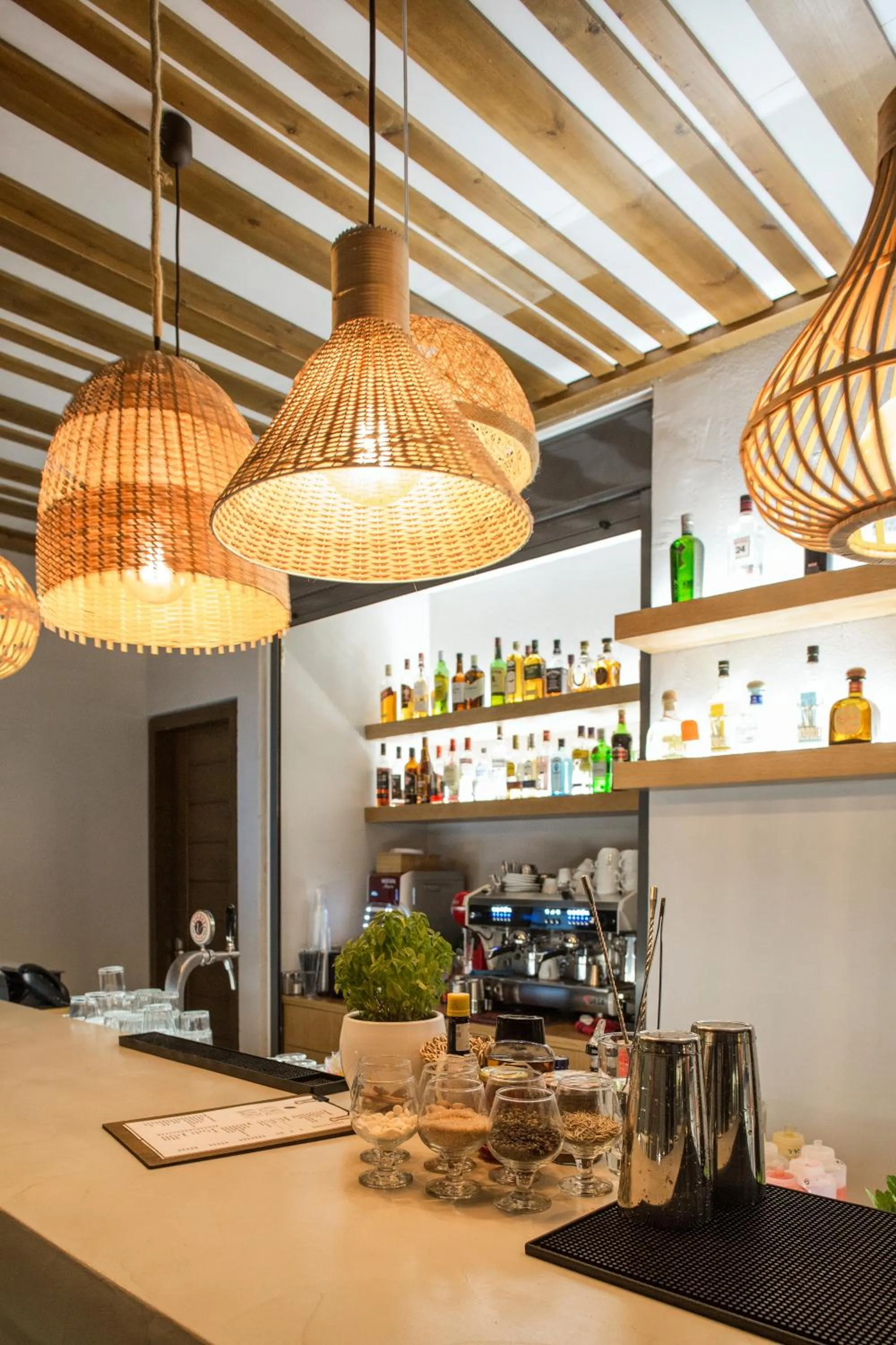 Lounge or bar in Samian Mare Hotel, Suites & Spa