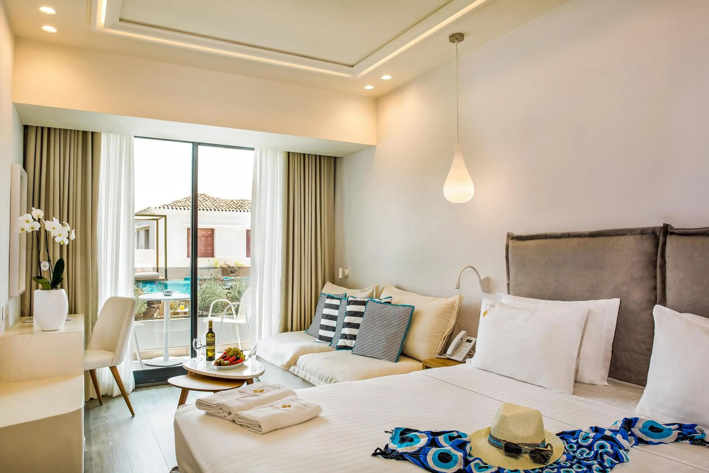 Balcony/Terrace in Samian Mare Hotel, Suites & Spa