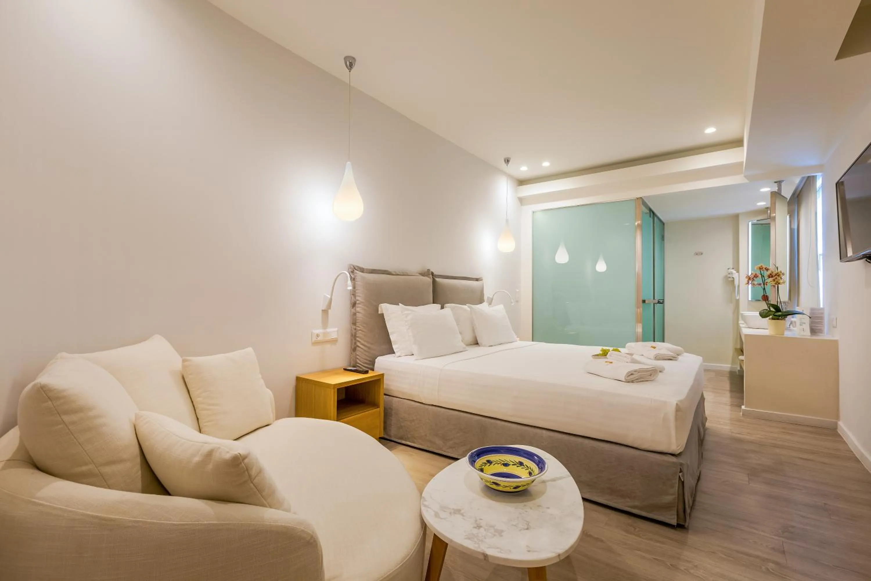 Shower in Samian Mare Hotel, Suites & Spa