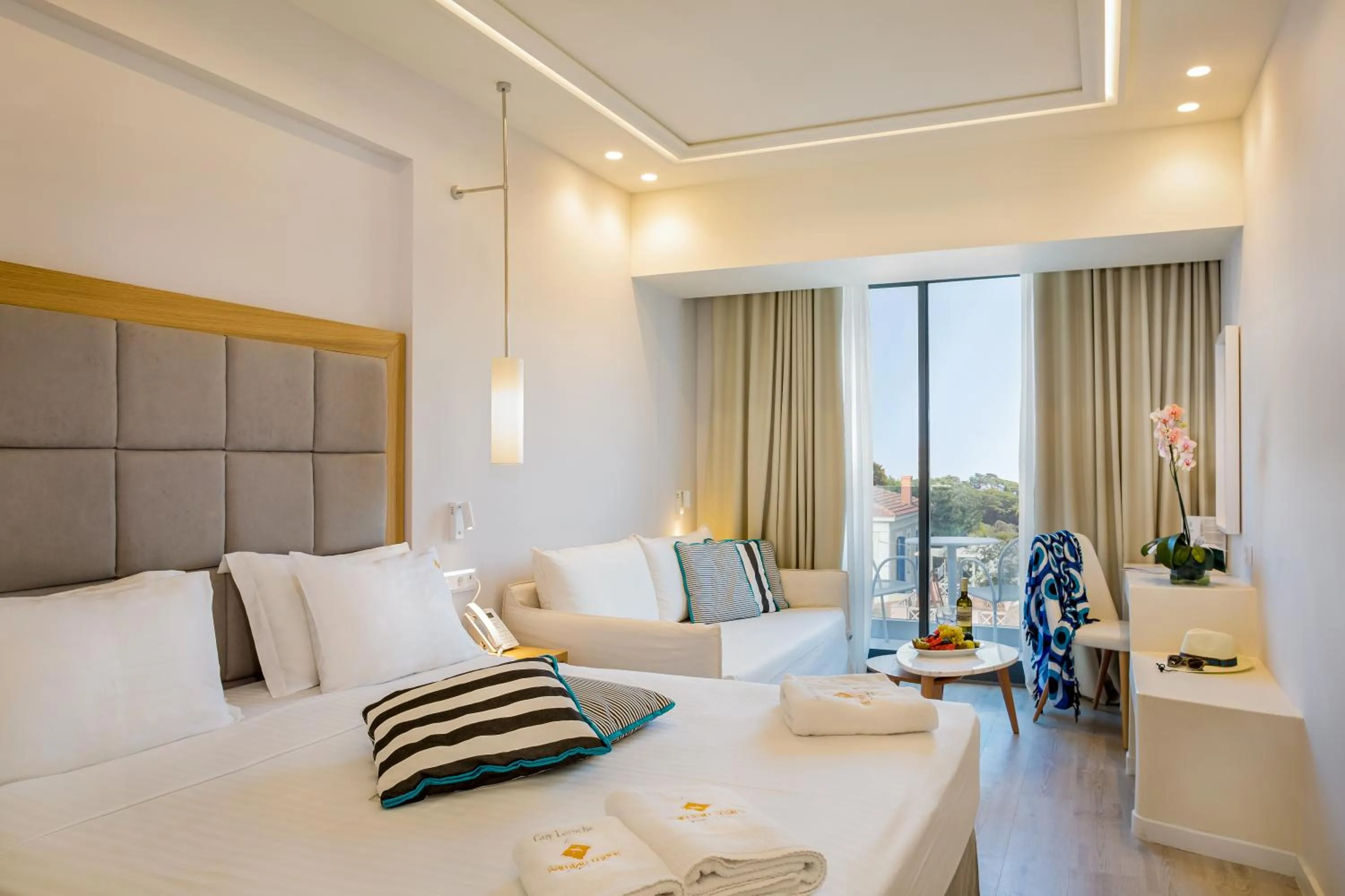 Balcony/Terrace in Samian Mare Hotel, Suites & Spa