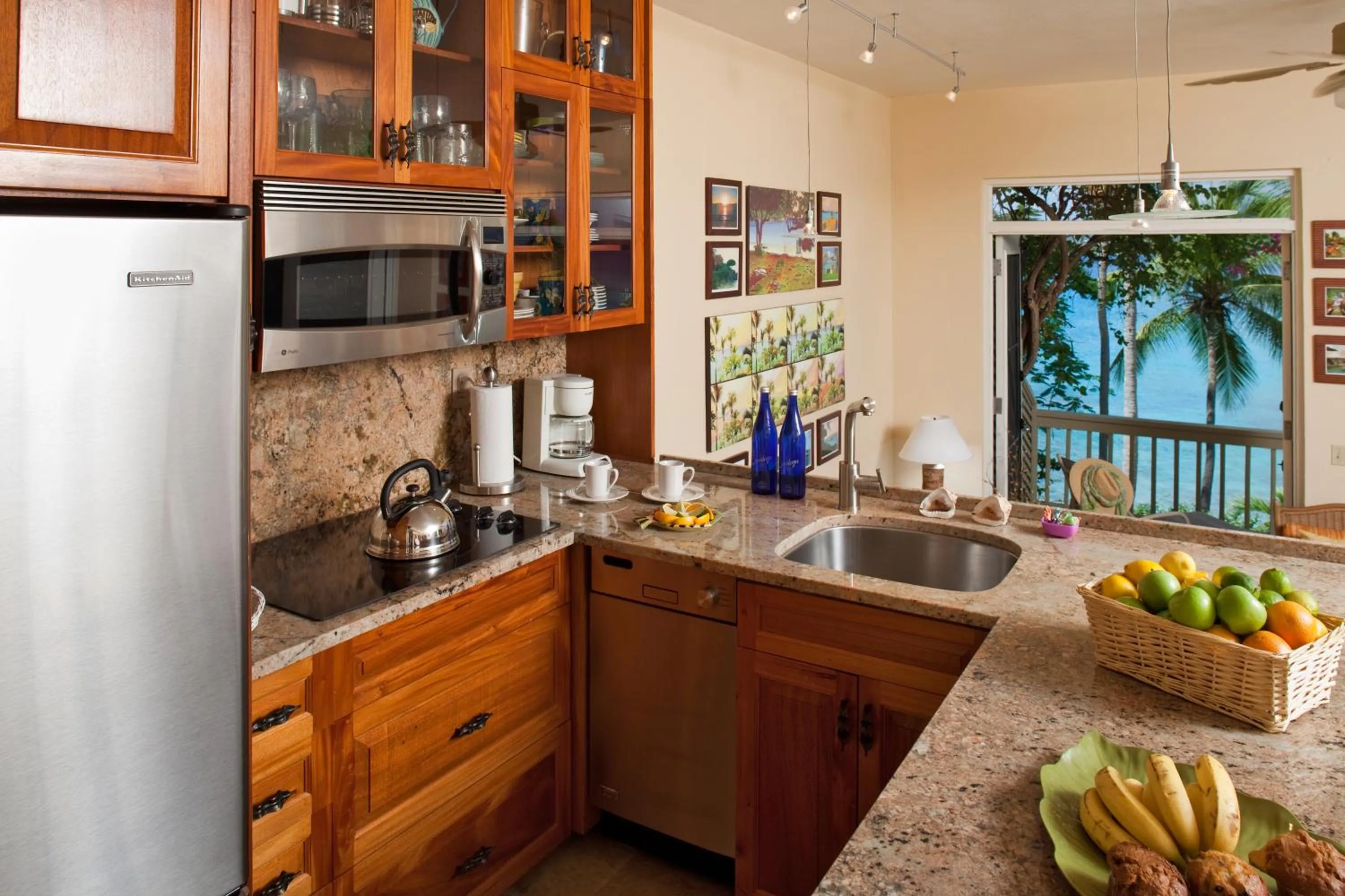 Kitchen or kitchenette in Gallows Point Resort