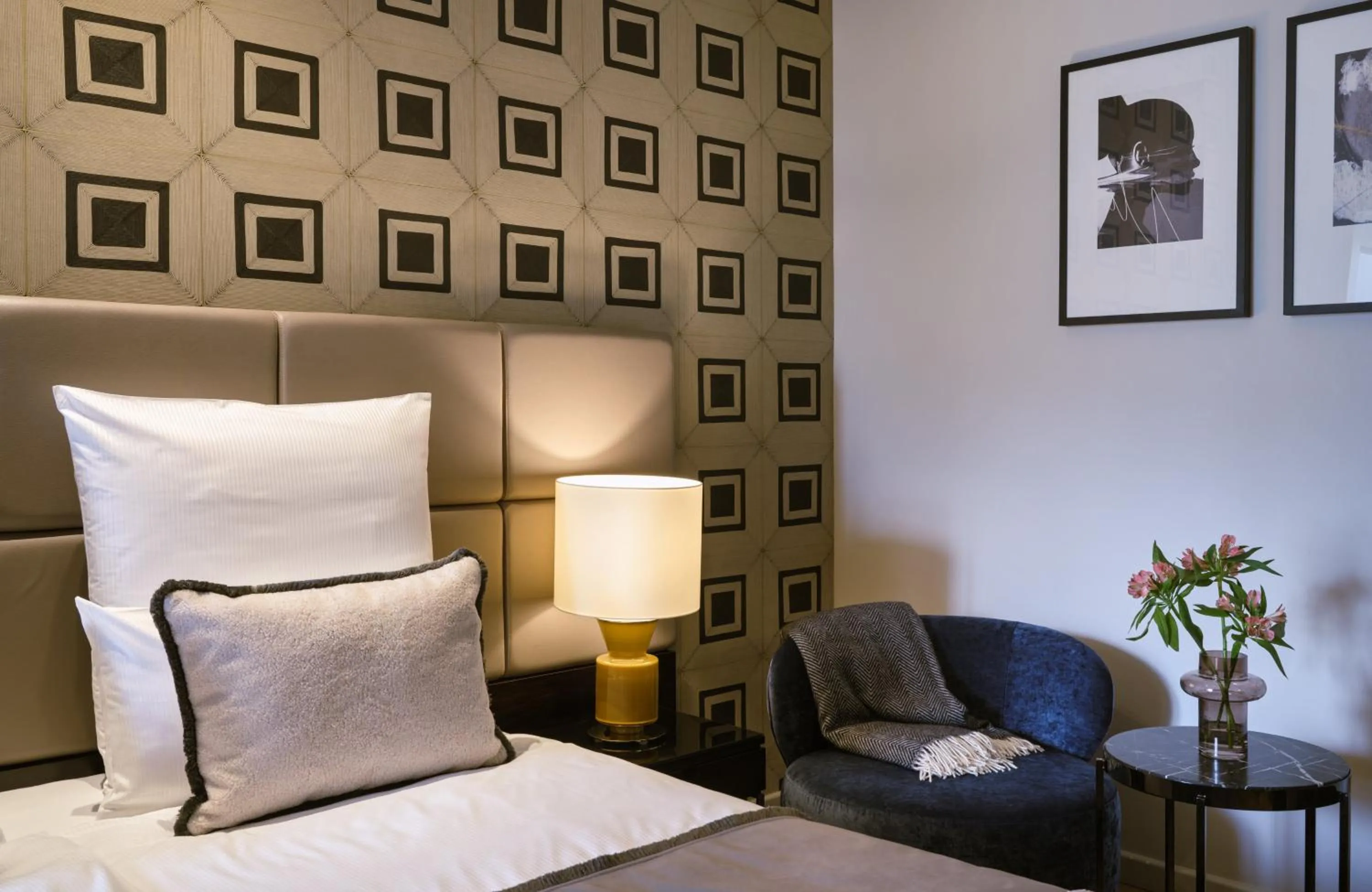 Photo of the whole room, Bed in The Posthouse Berlin Potsdamer Platz- Leonardo Limited Edition