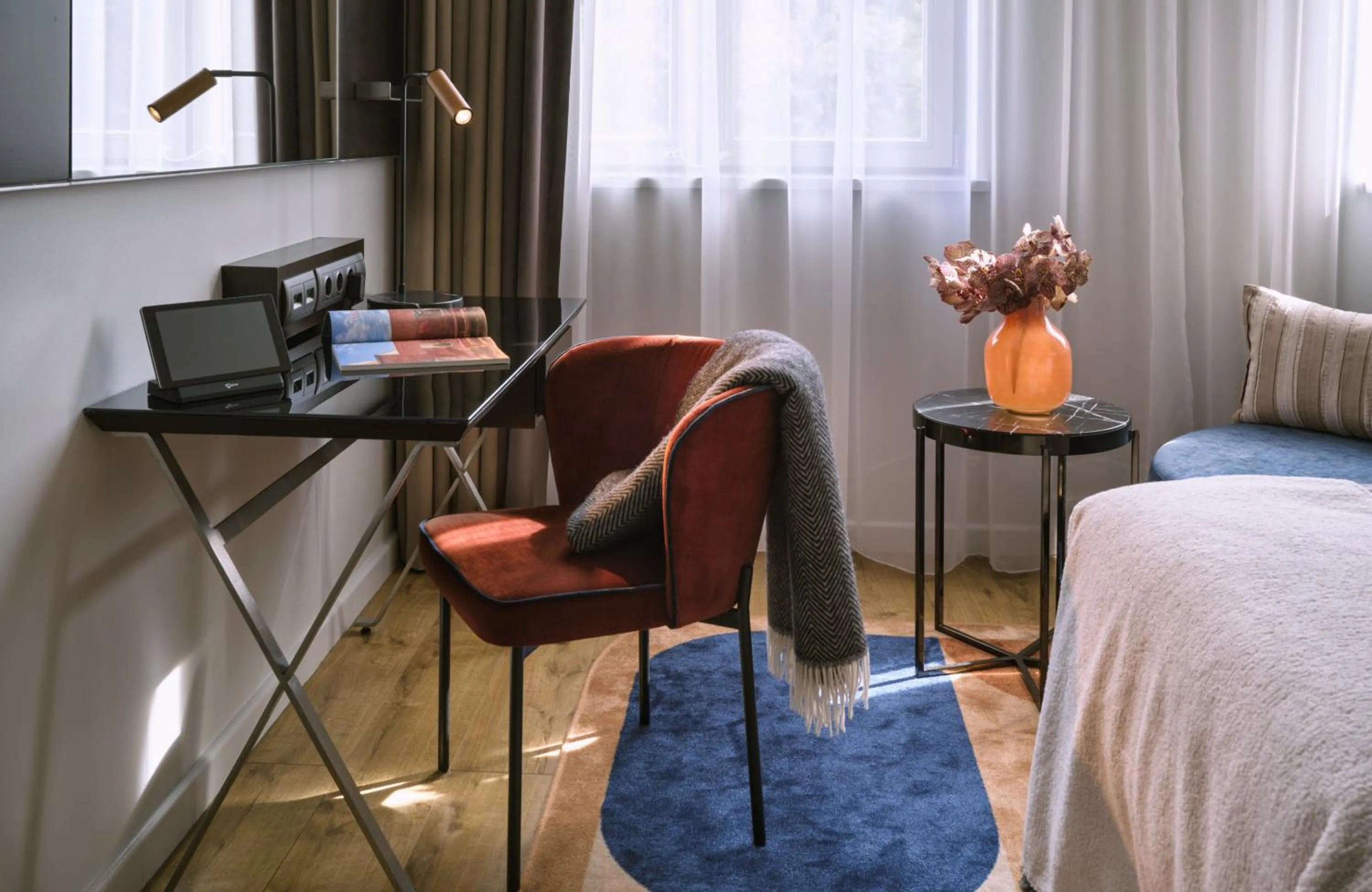 Photo of the whole room, Bed in The Posthouse Berlin Potsdamer Platz- Leonardo Limited Edition