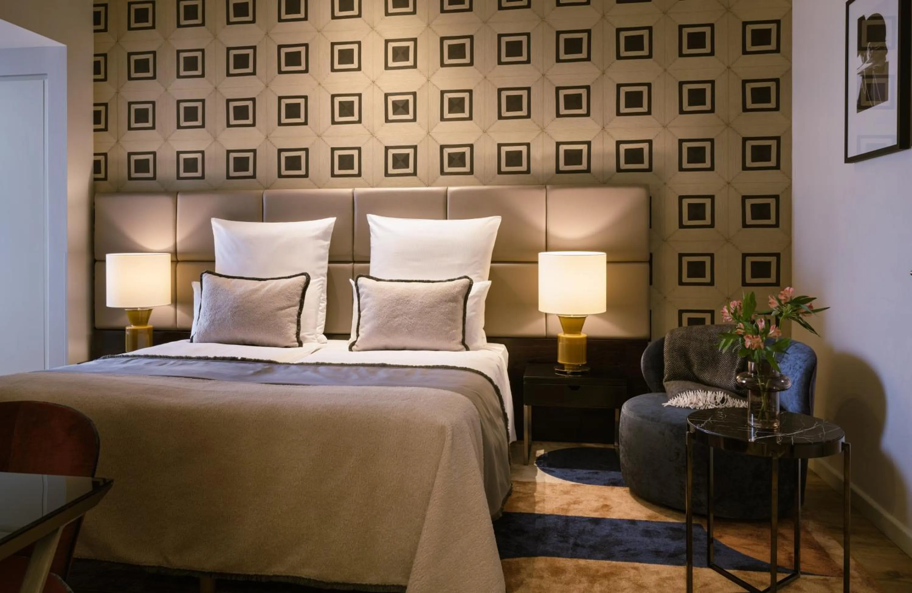 Photo of the whole room, Bed in The Posthouse Berlin Potsdamer Platz- Leonardo Limited Edition