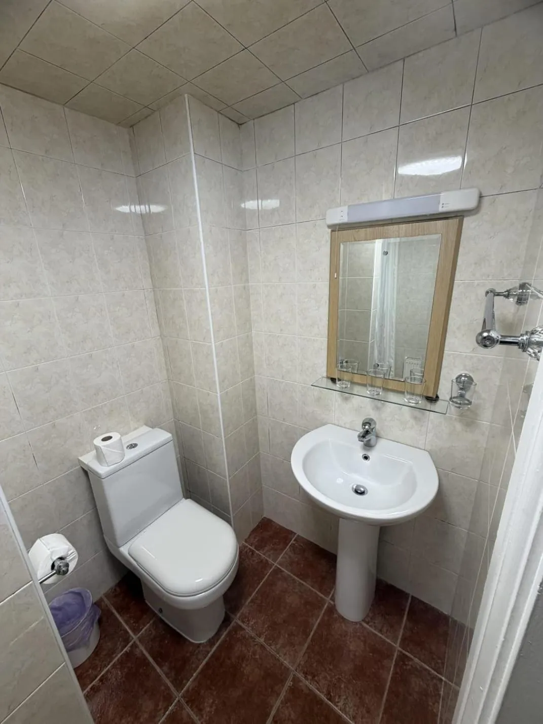 Toilet in Admiral Hotel at Park Avenue