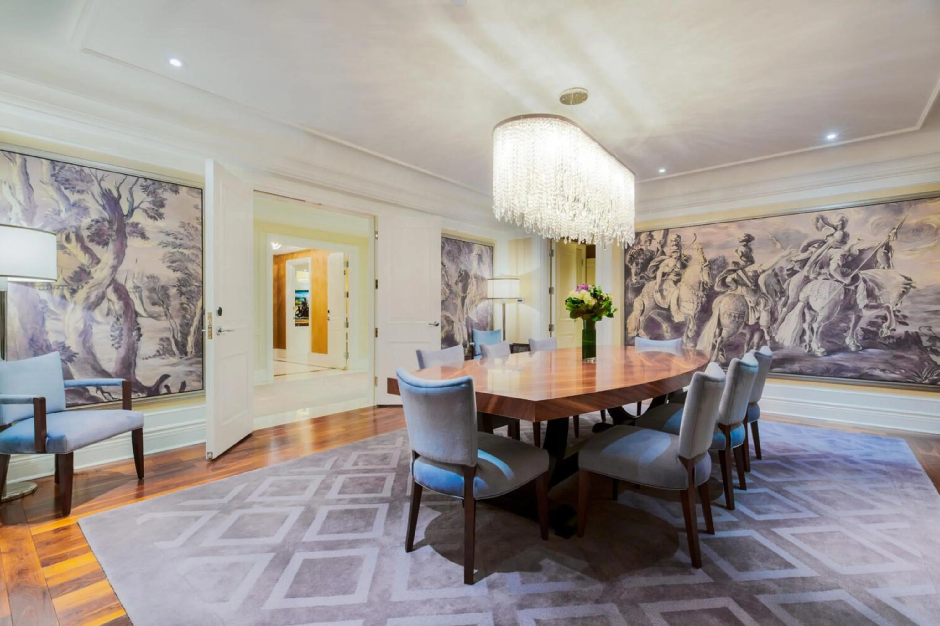 Photo of the whole room in The Ritz-Carlton, Montreal