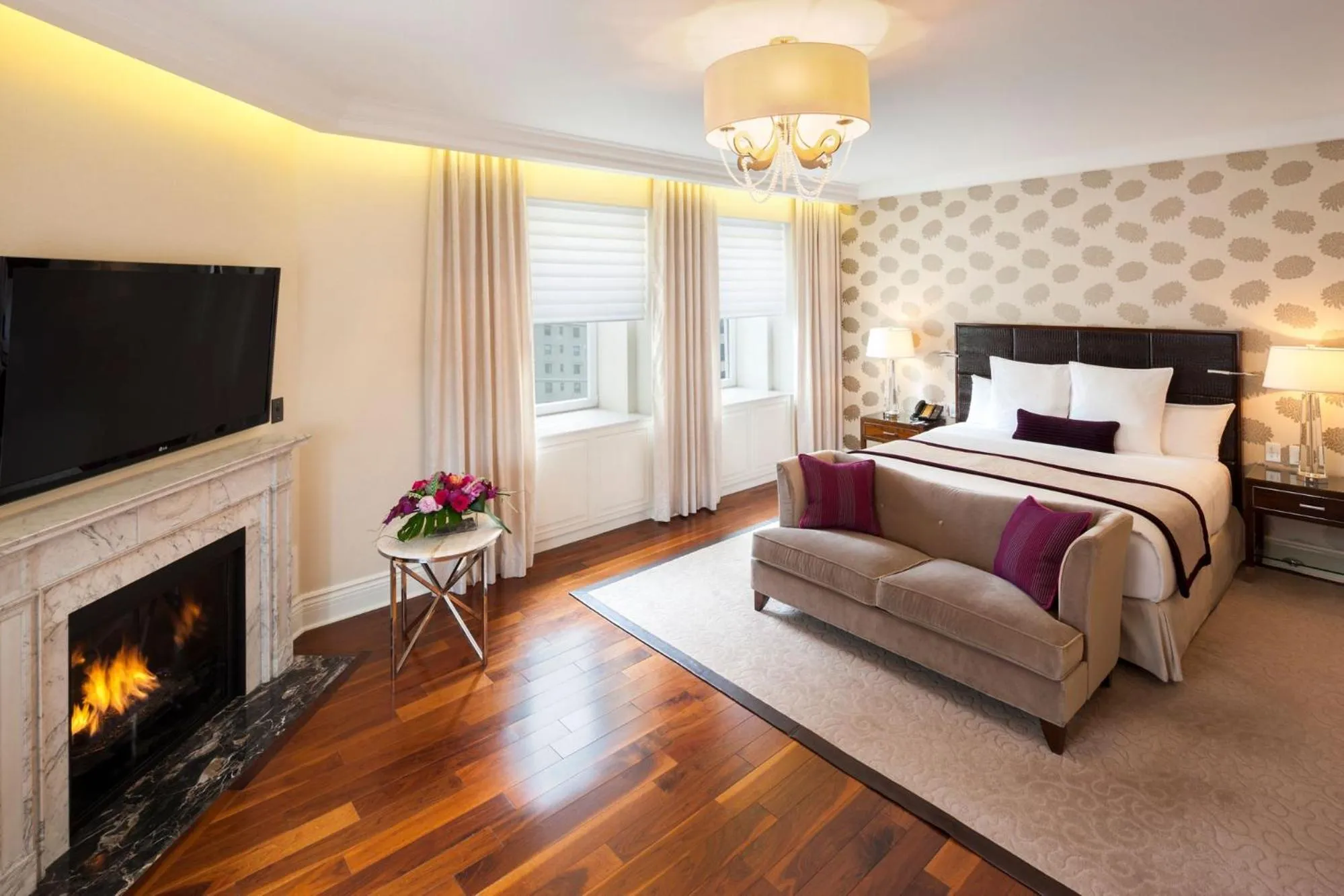 fireplace, Bed in The Ritz-Carlton, Montreal