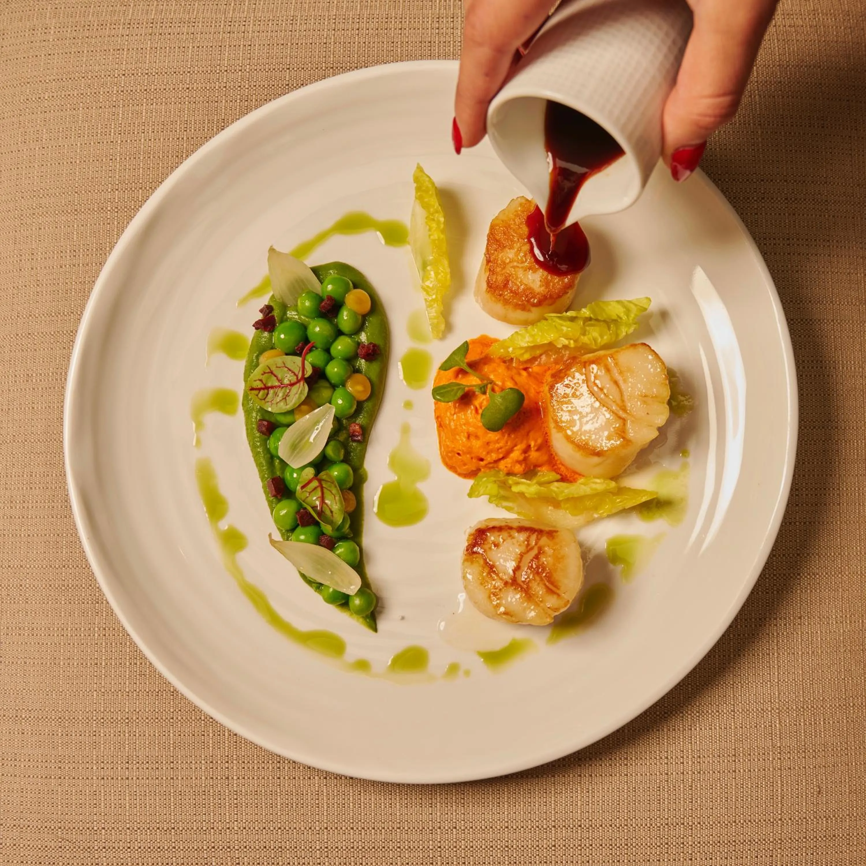 Restaurant/places to eat in The Ritz-Carlton, Montreal