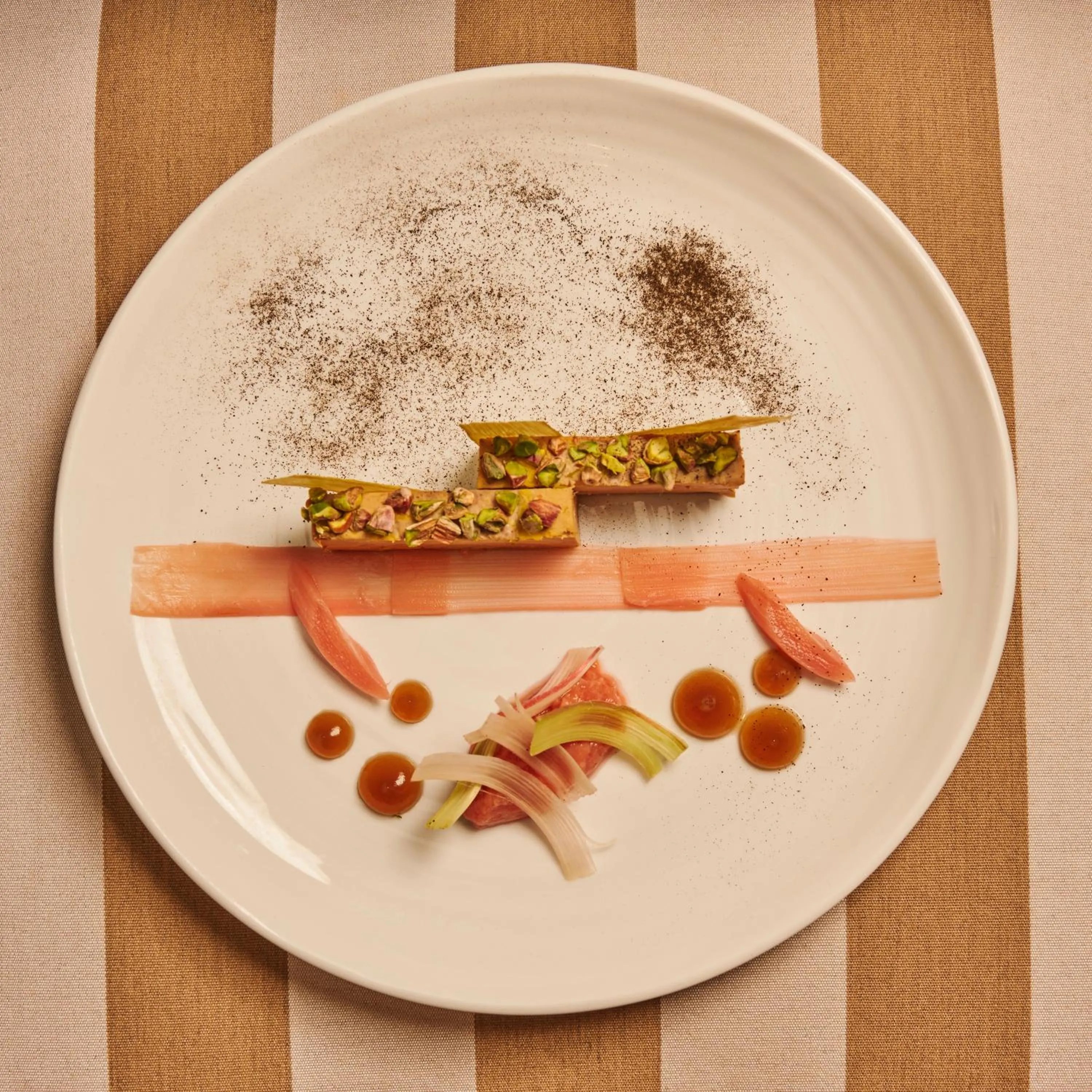 Restaurant/places to eat in The Ritz-Carlton, Montreal