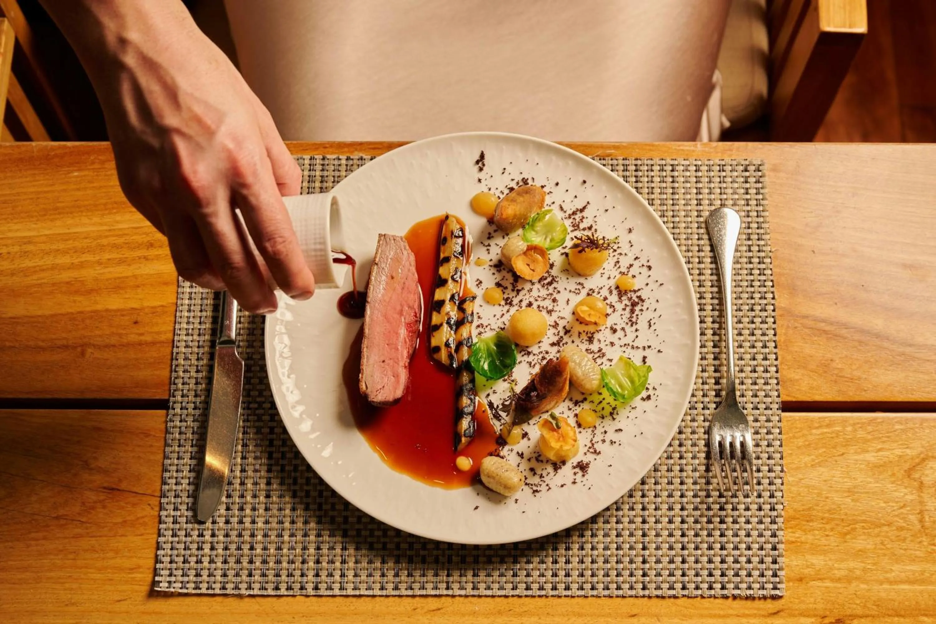 Restaurant/places to eat in The Ritz-Carlton, Montreal