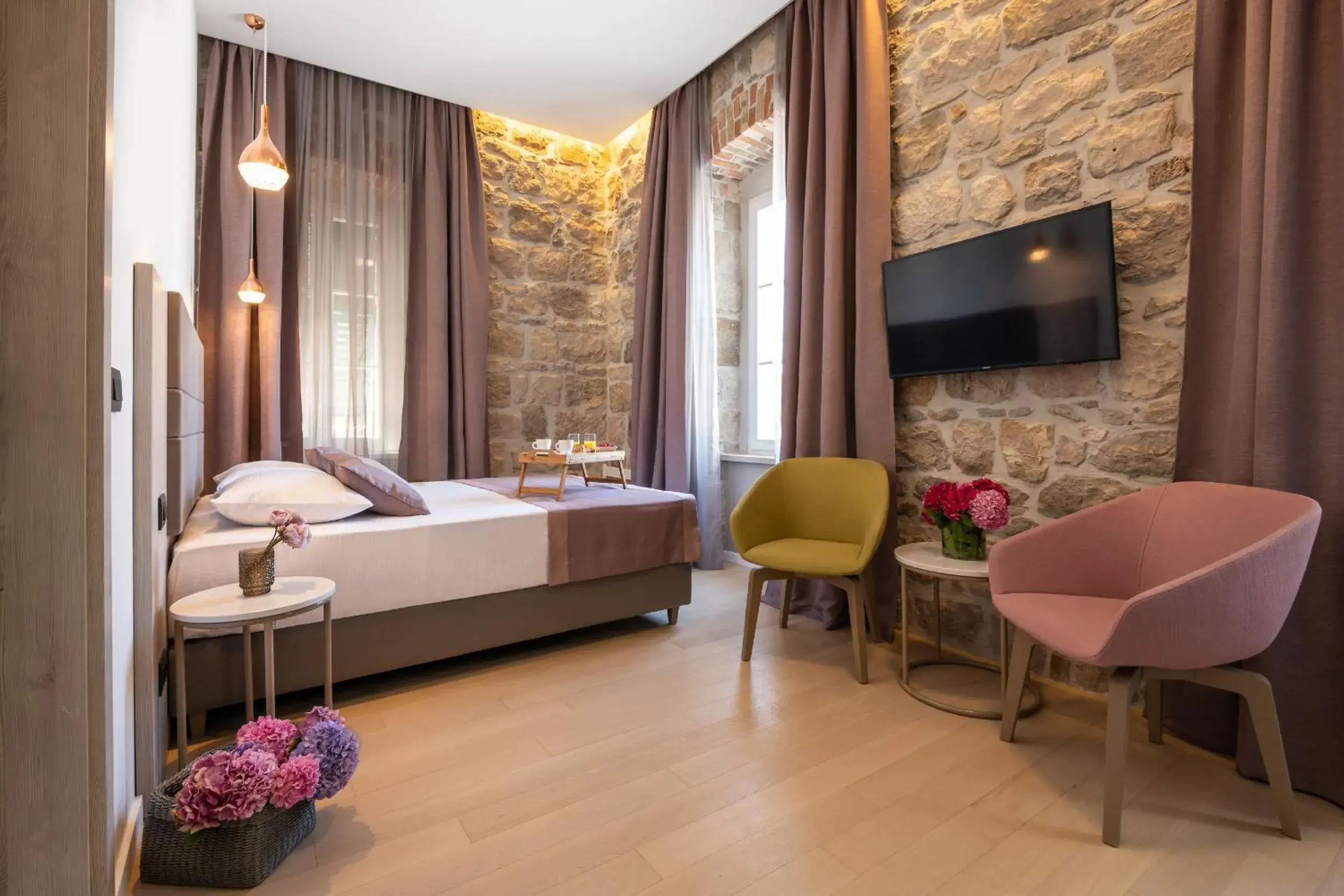 Deluxe Double Room with Balcony and Sea View in Boutique B&B Villa Faggioni Deluxe Double Room with Balcony and Sea View in Boutique B&B Villa Faggioni