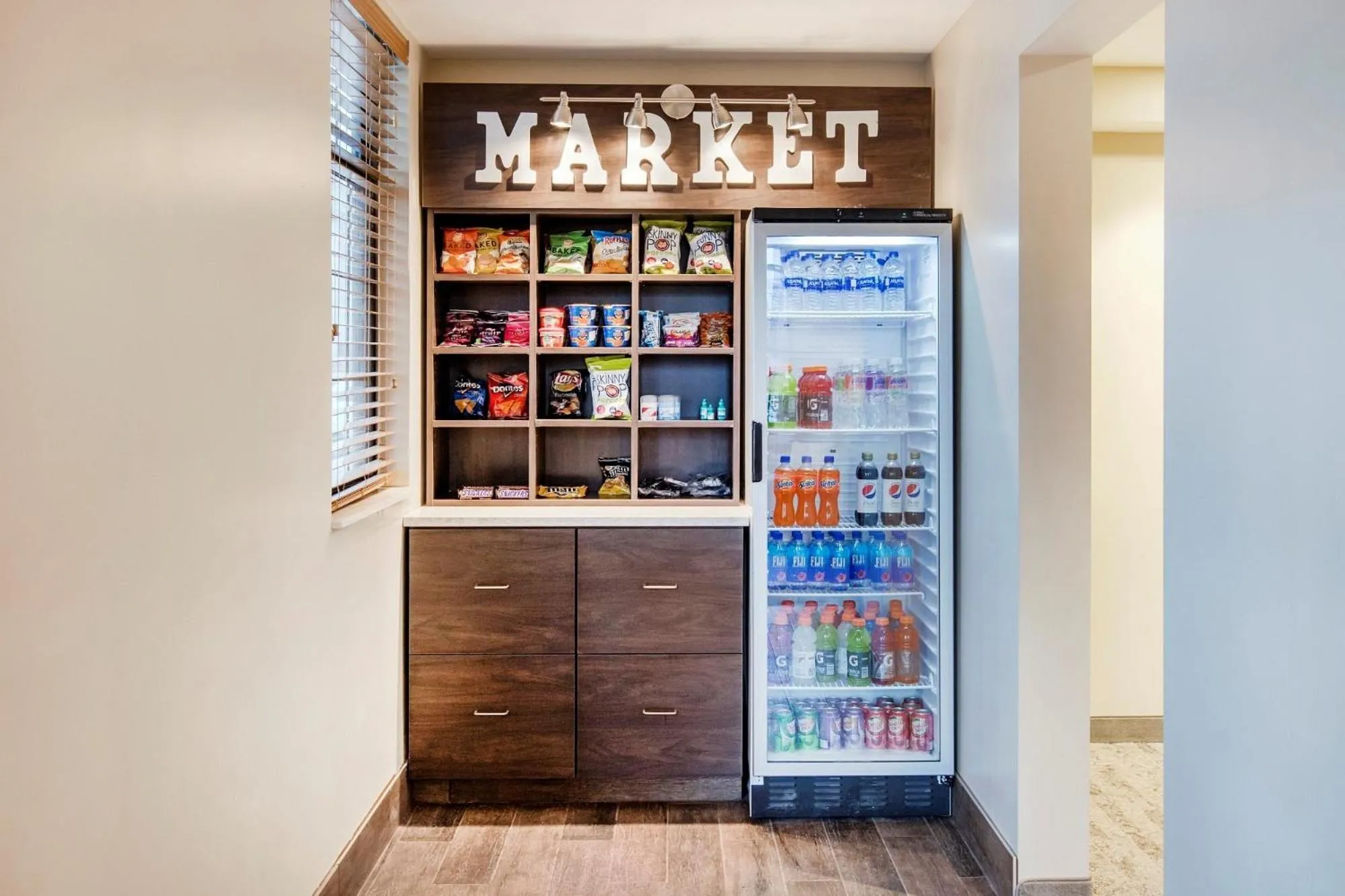 Restaurant/places to eat in Country Inn & Suites by Radisson, Grandville-Grand Rapids West, MI