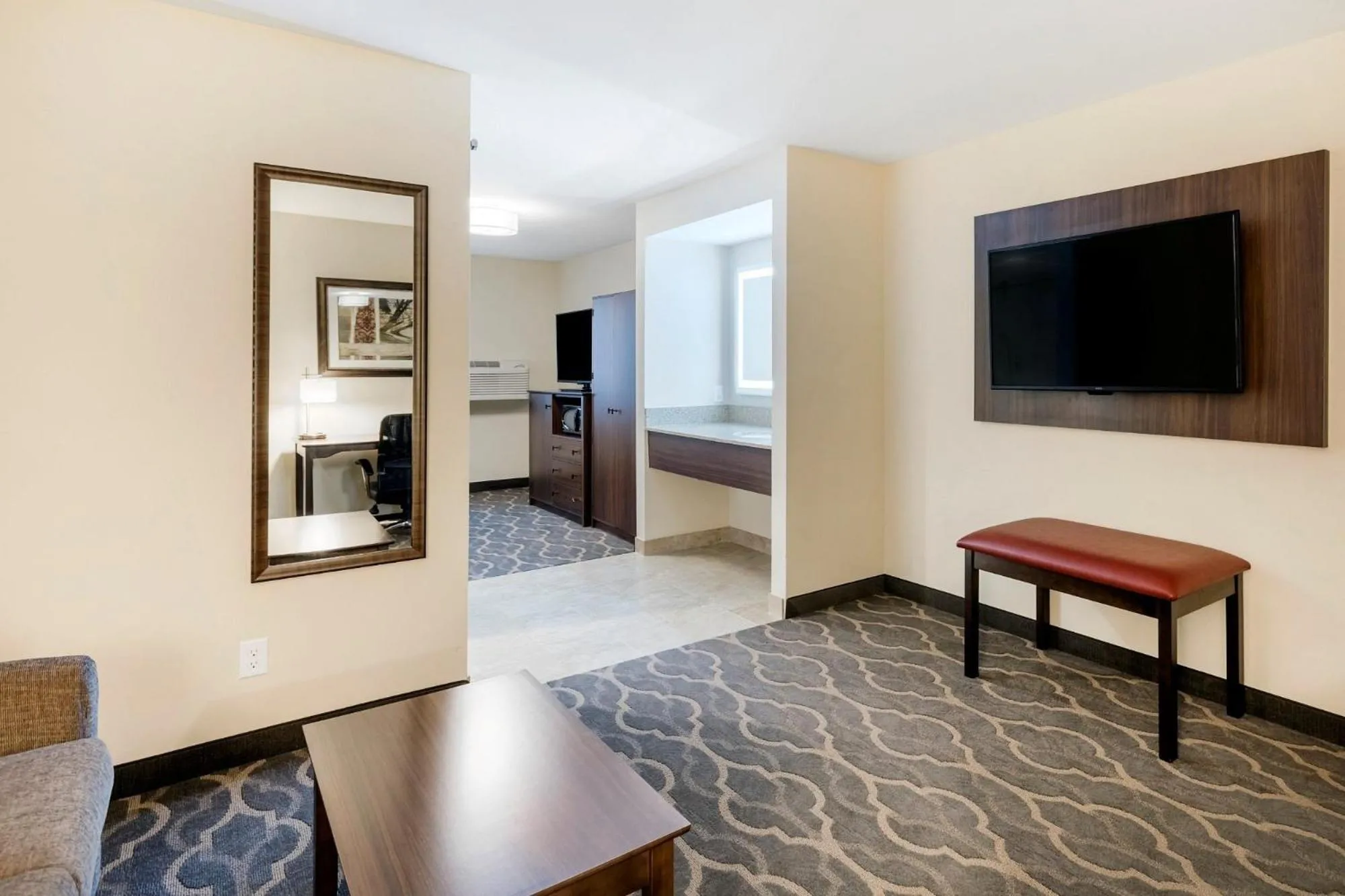 Seating area, Bed in Country Inn & Suites by Radisson, Grandville-Grand Rapids West, MI
