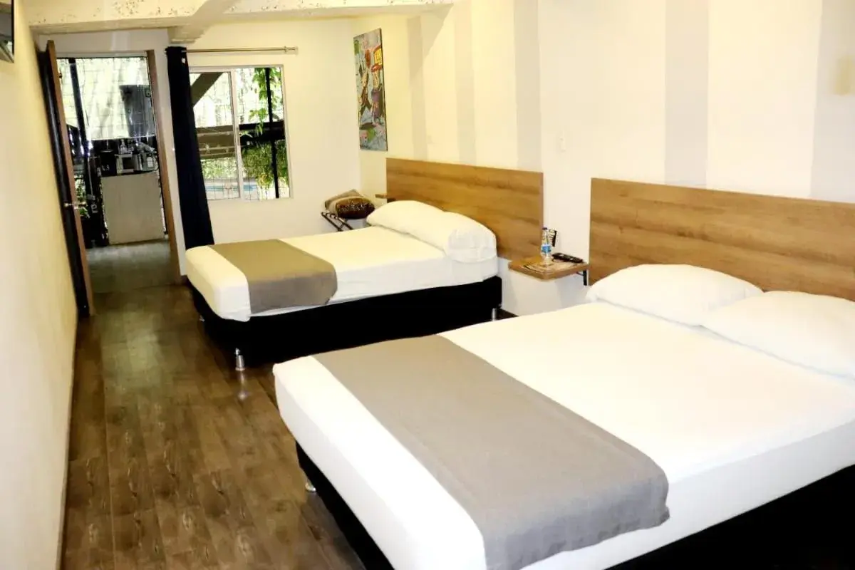 Quadruple Room in Alojamiento Carriquí Quadruple Room in Alojamiento Carriquí