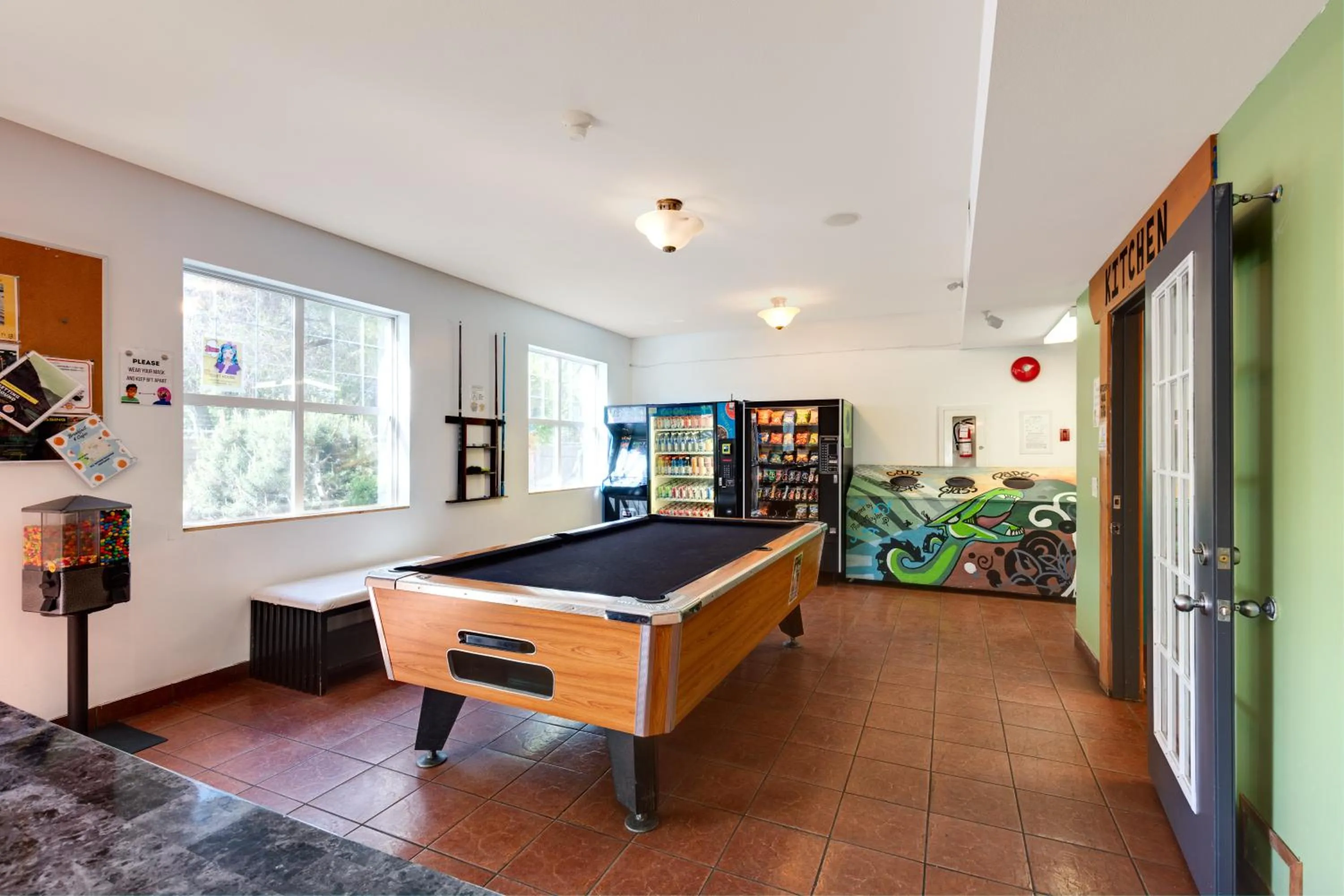 Billiard in Samesun Kelowna