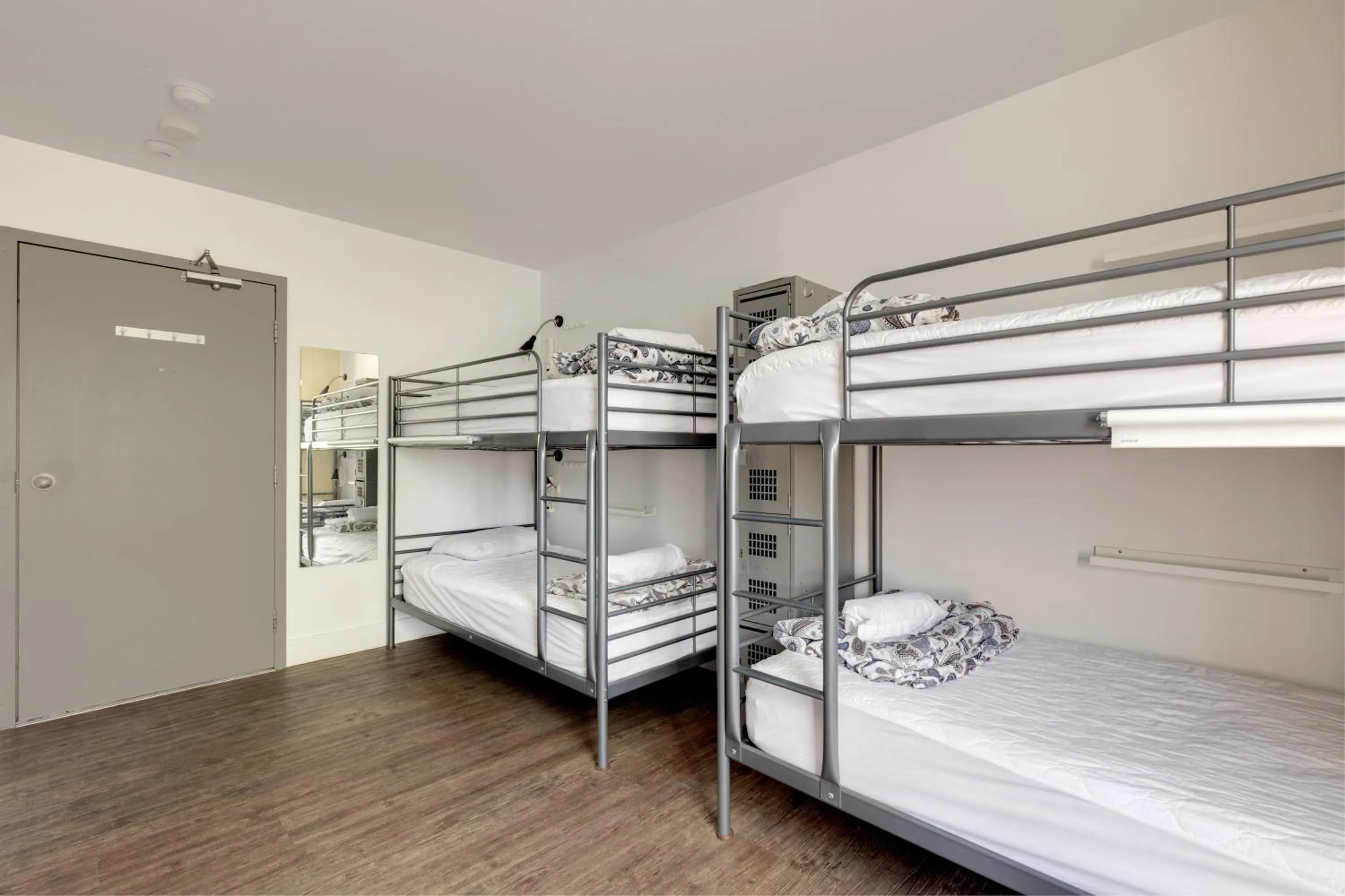 bunk bed, Bed in Samesun Kelowna